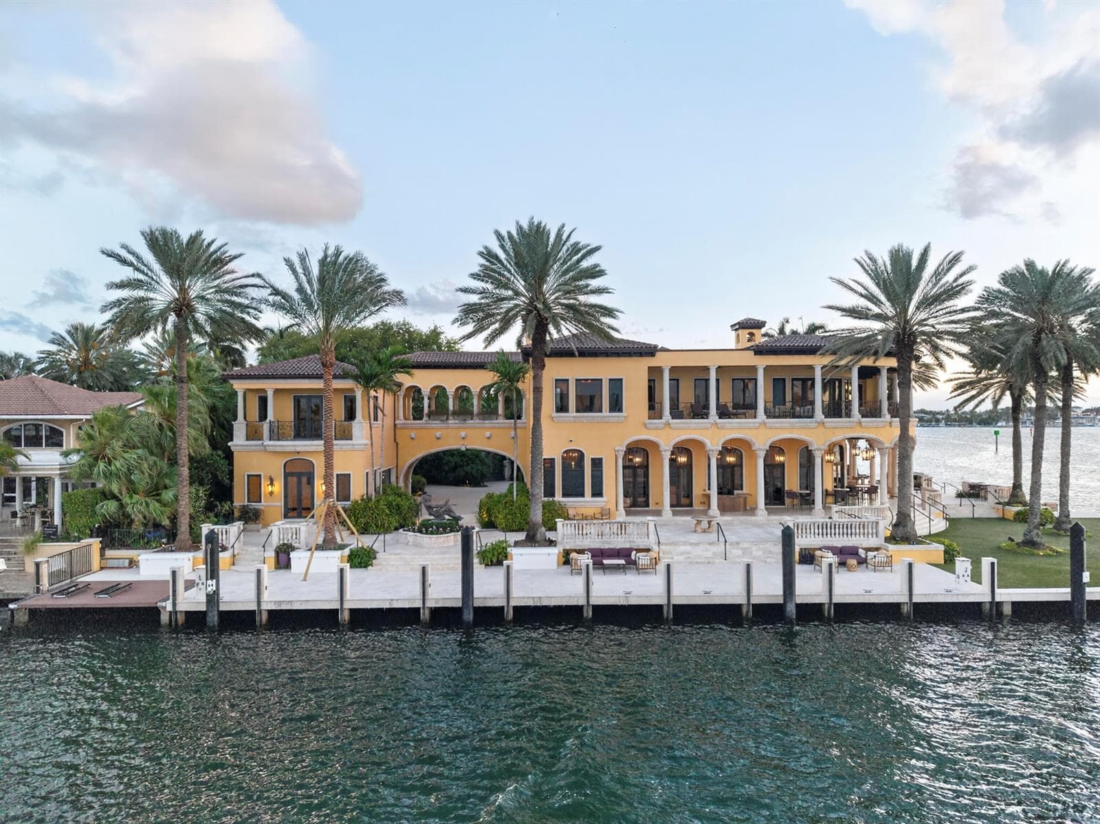 1 Isla Bahia Dr