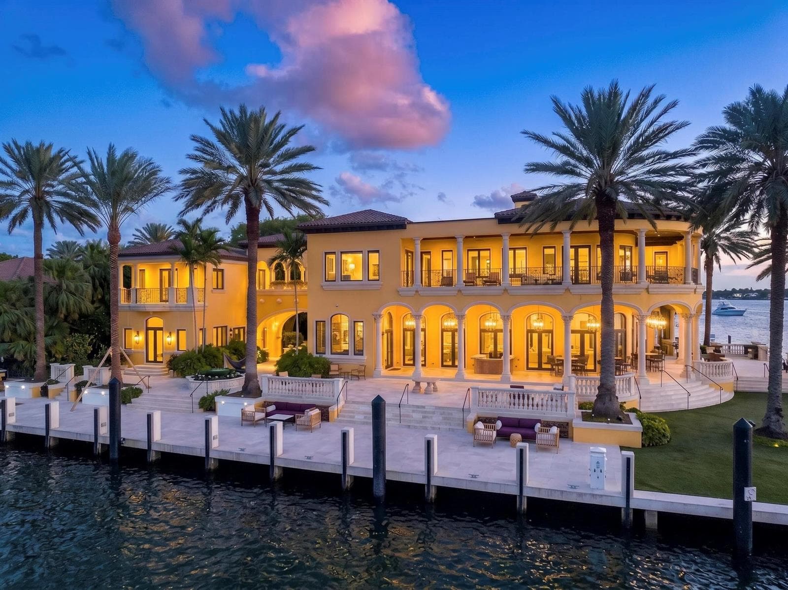 1 Isla Bahia Dr