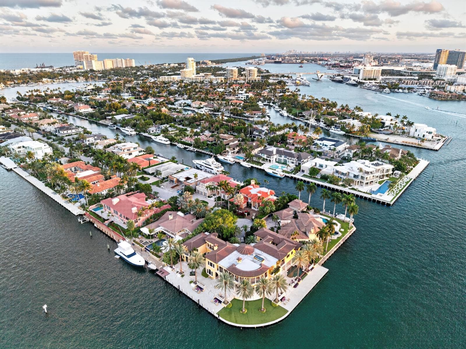 1 Isla Bahia Dr
