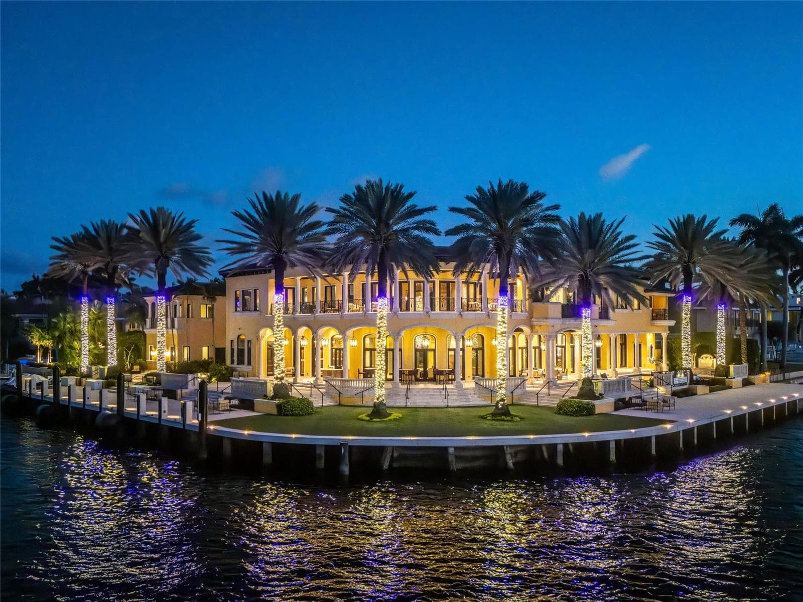 1 Isla Bahia Dr