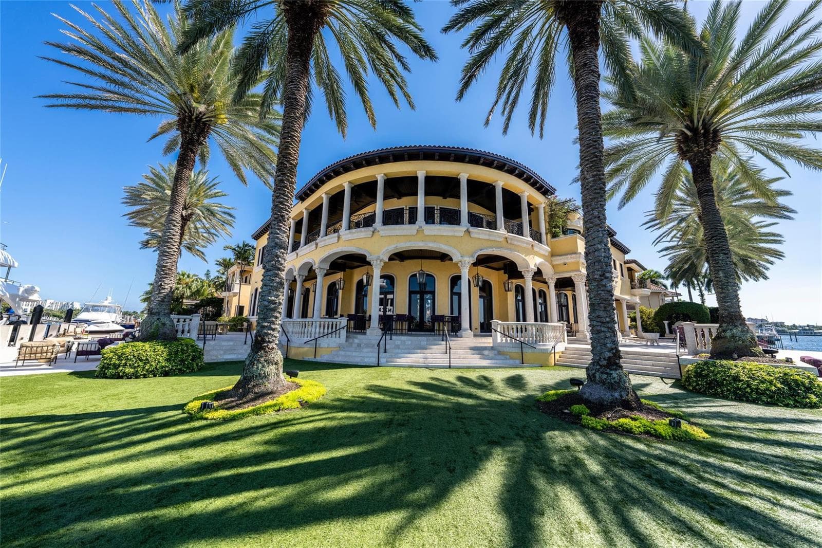1 Isla Bahia Dr