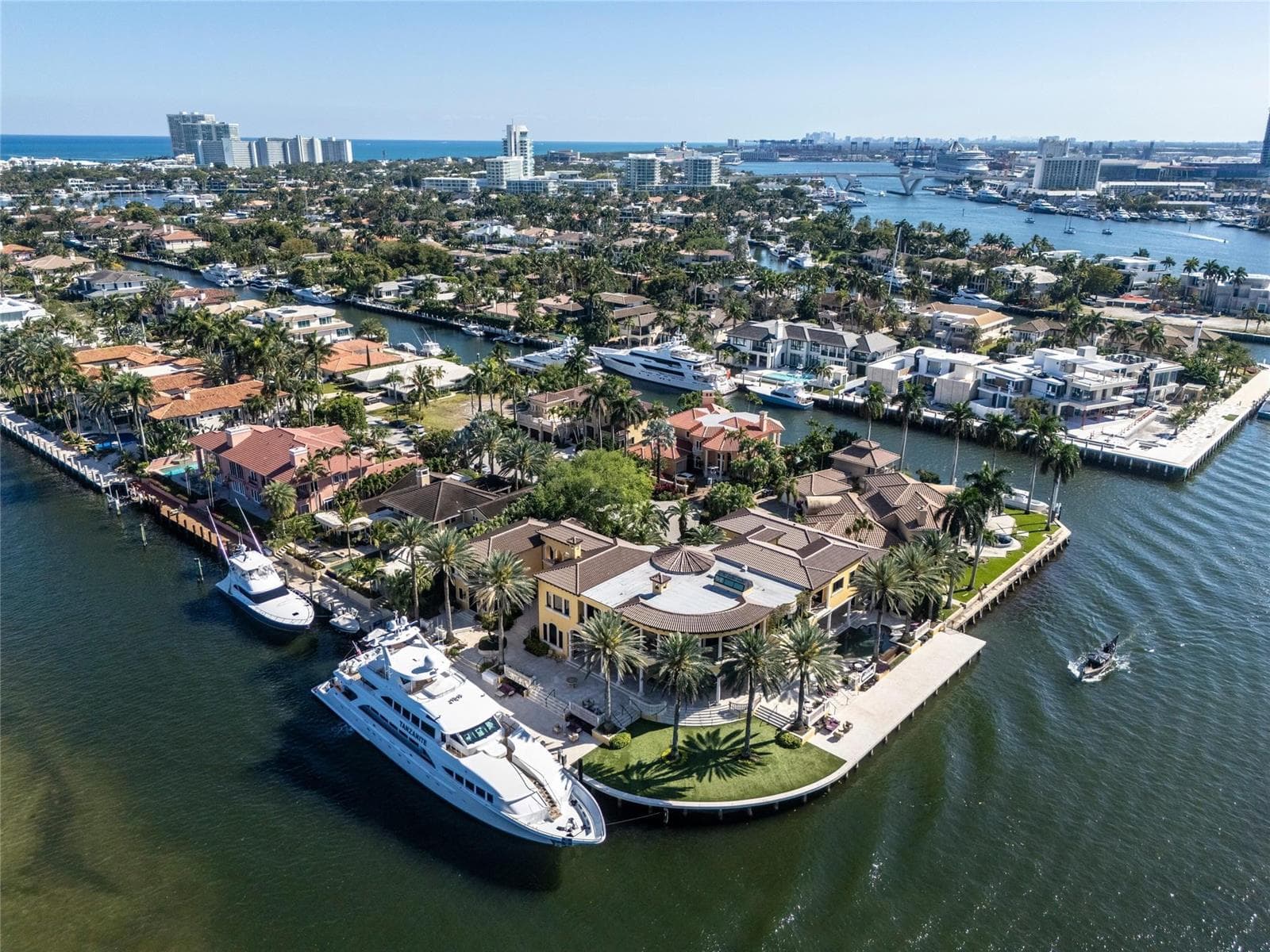 1 Isla Bahia Dr
