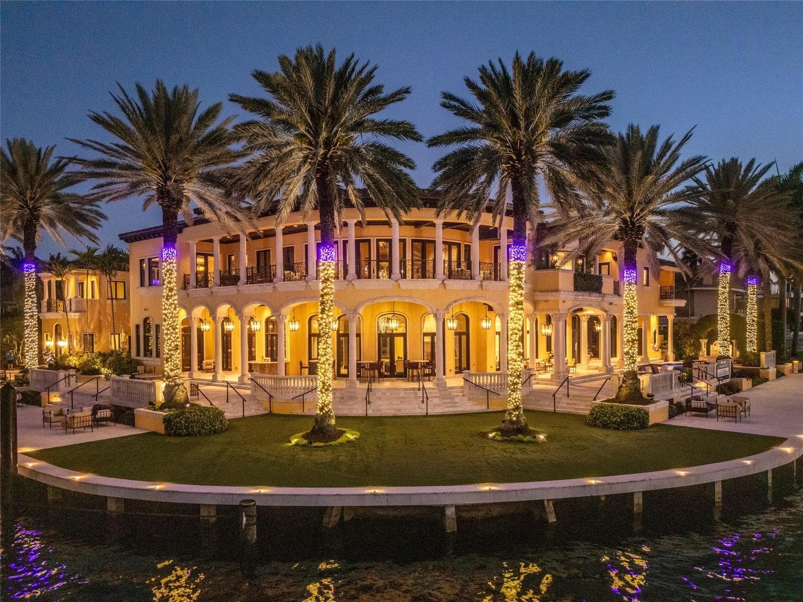 1 Isla Bahia Dr