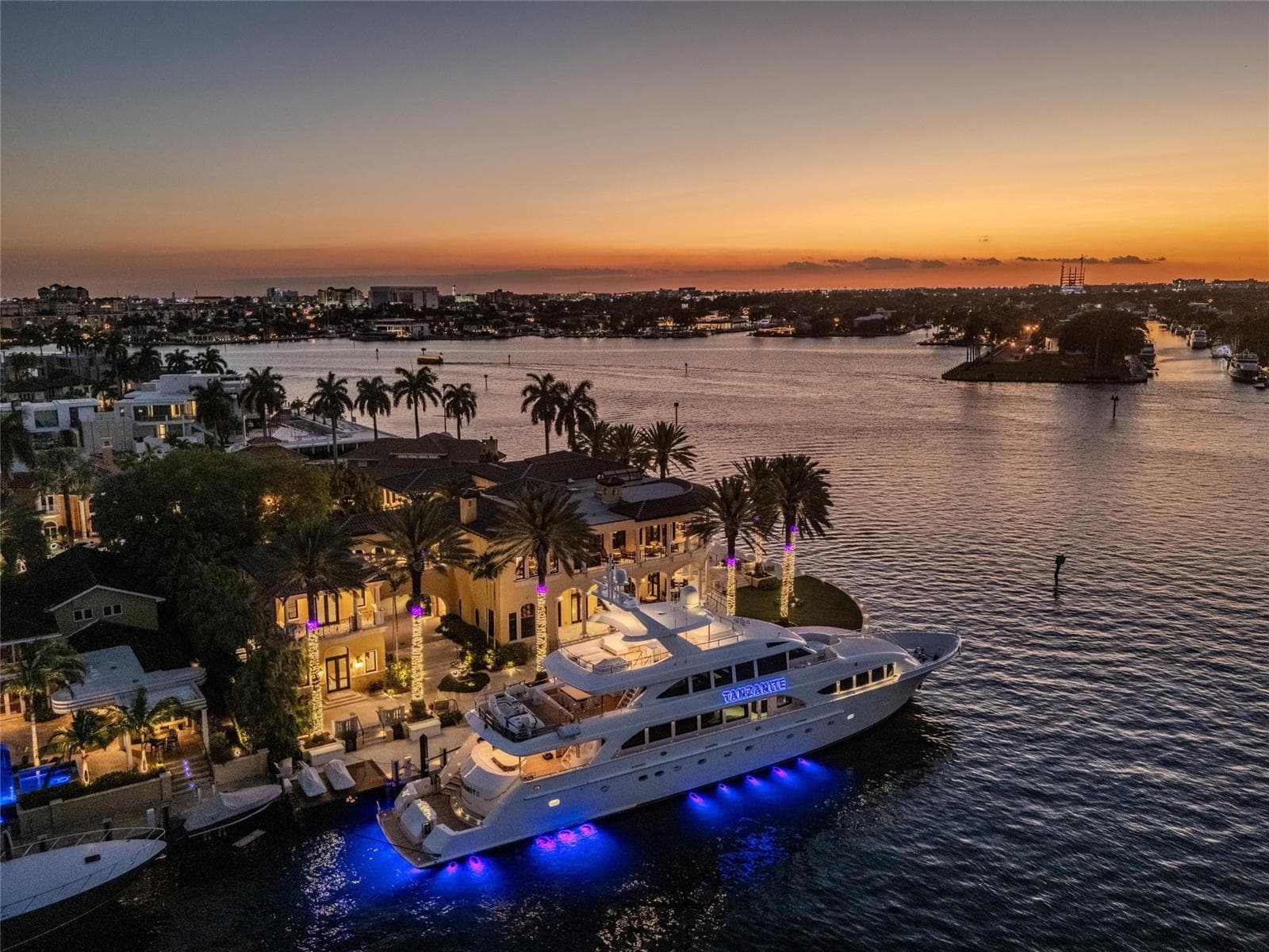 1 Isla Bahia Dr