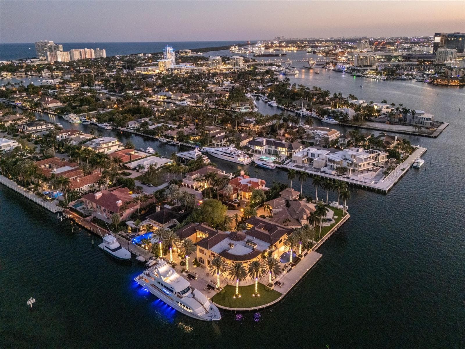 1 Isla Bahia Dr