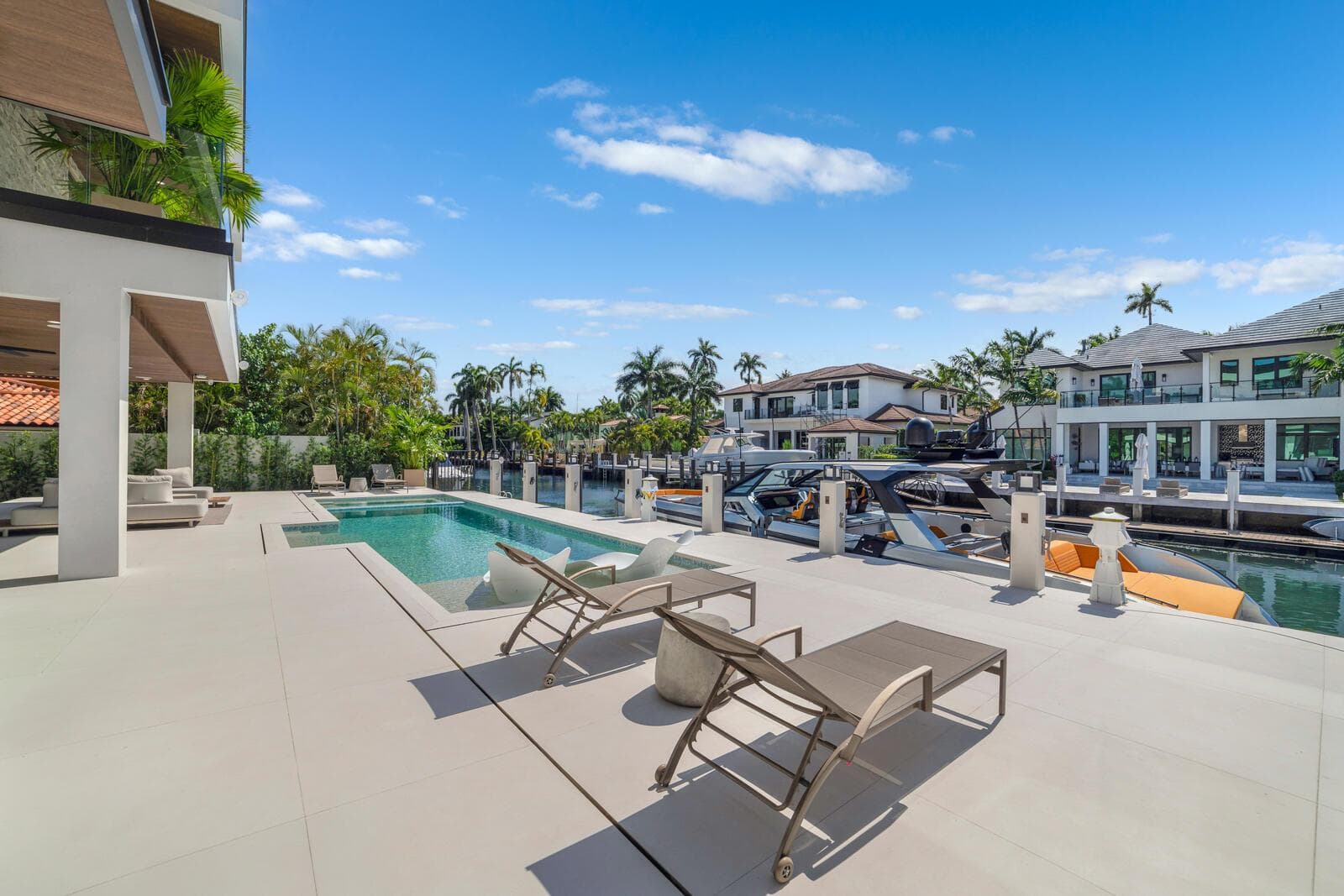441 Isle of Palms Dr