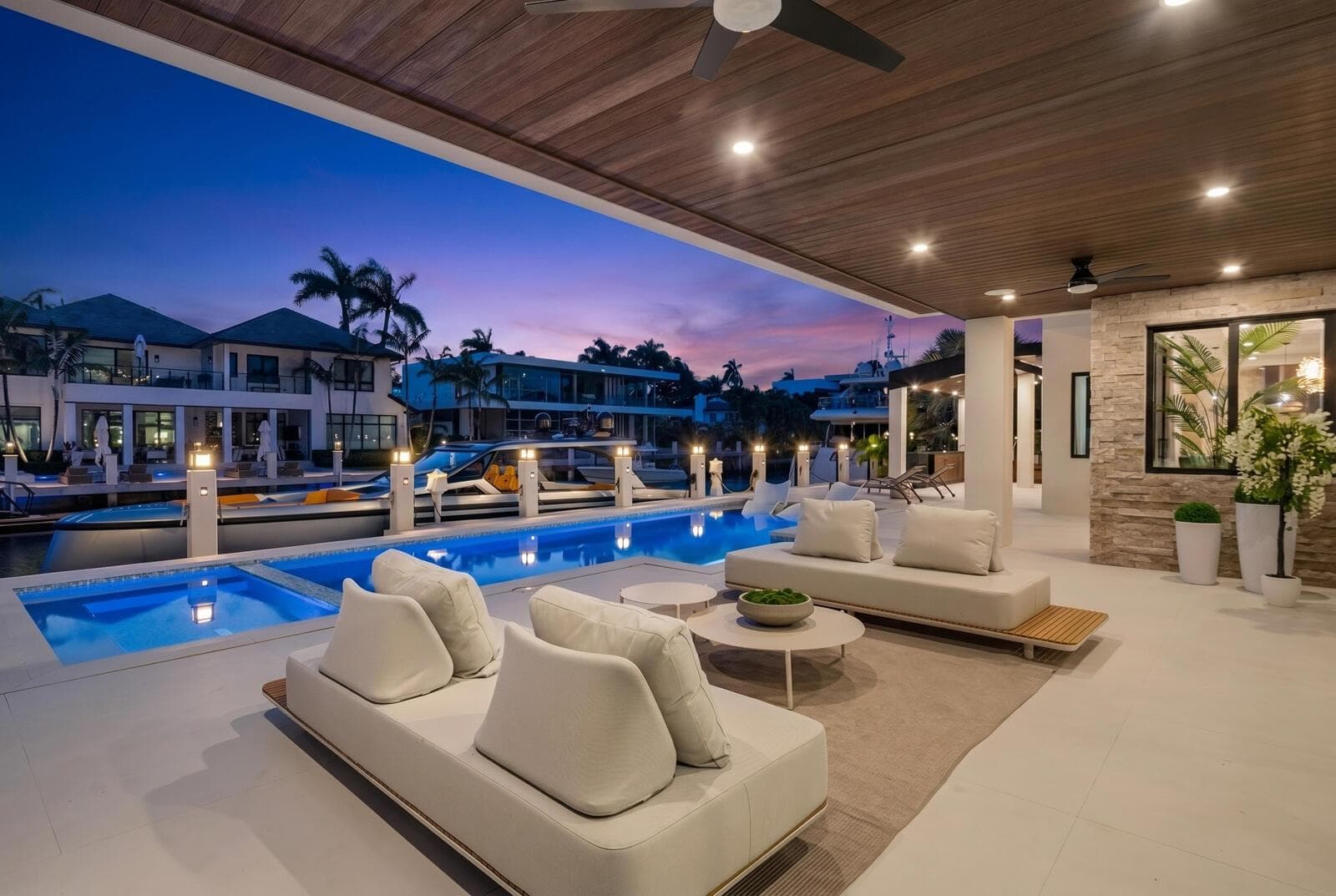 441 Isle of Palms Dr