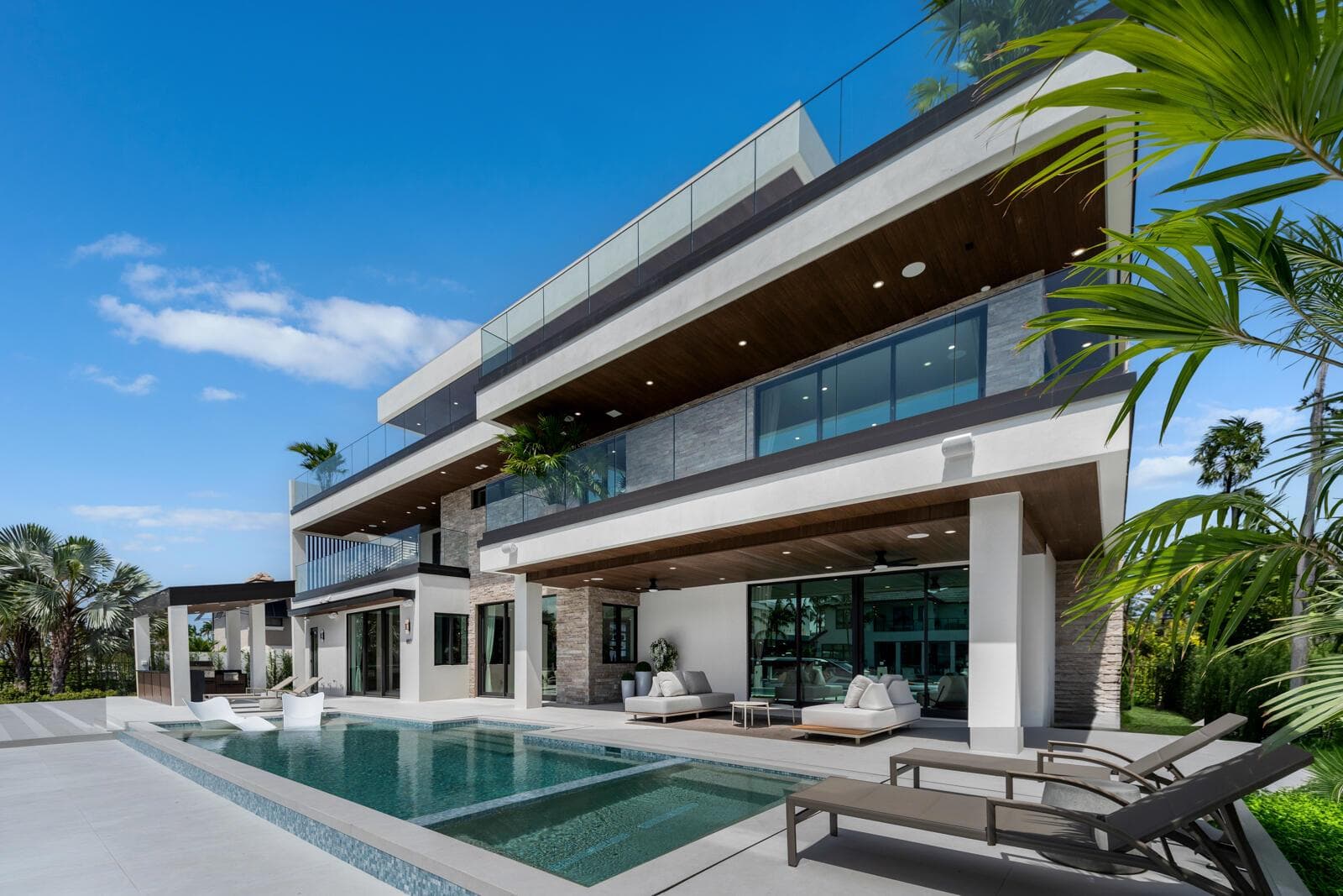 441 Isle of Palms Dr