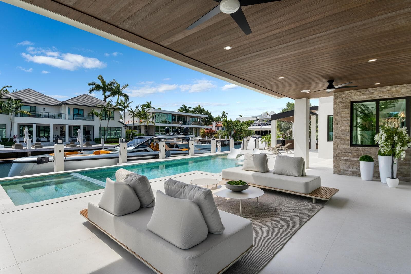441 Isle of Palms Dr