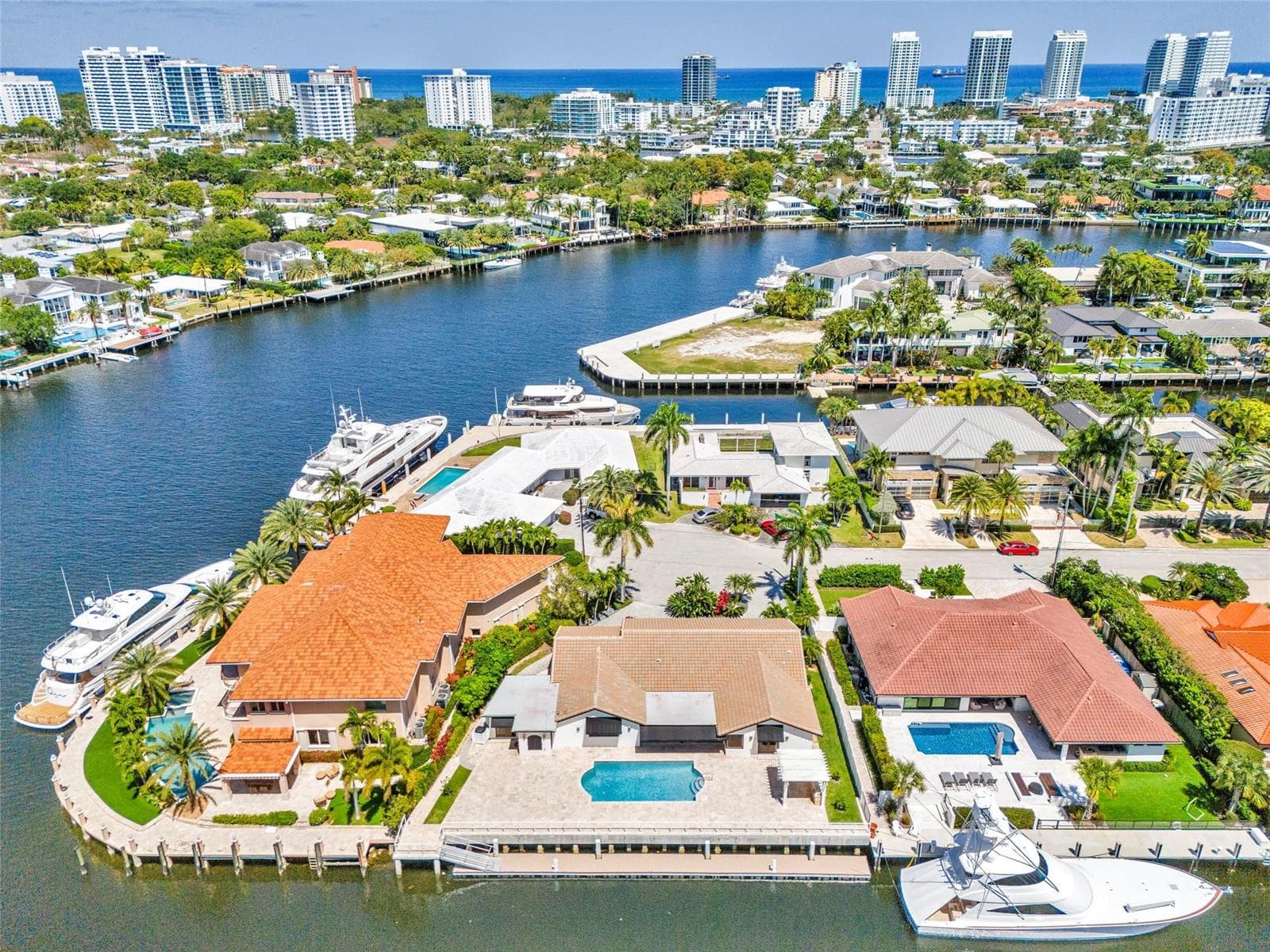633 4th Key Dr