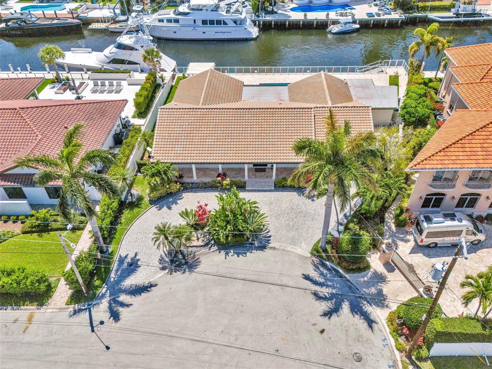 633 4th Key Dr
