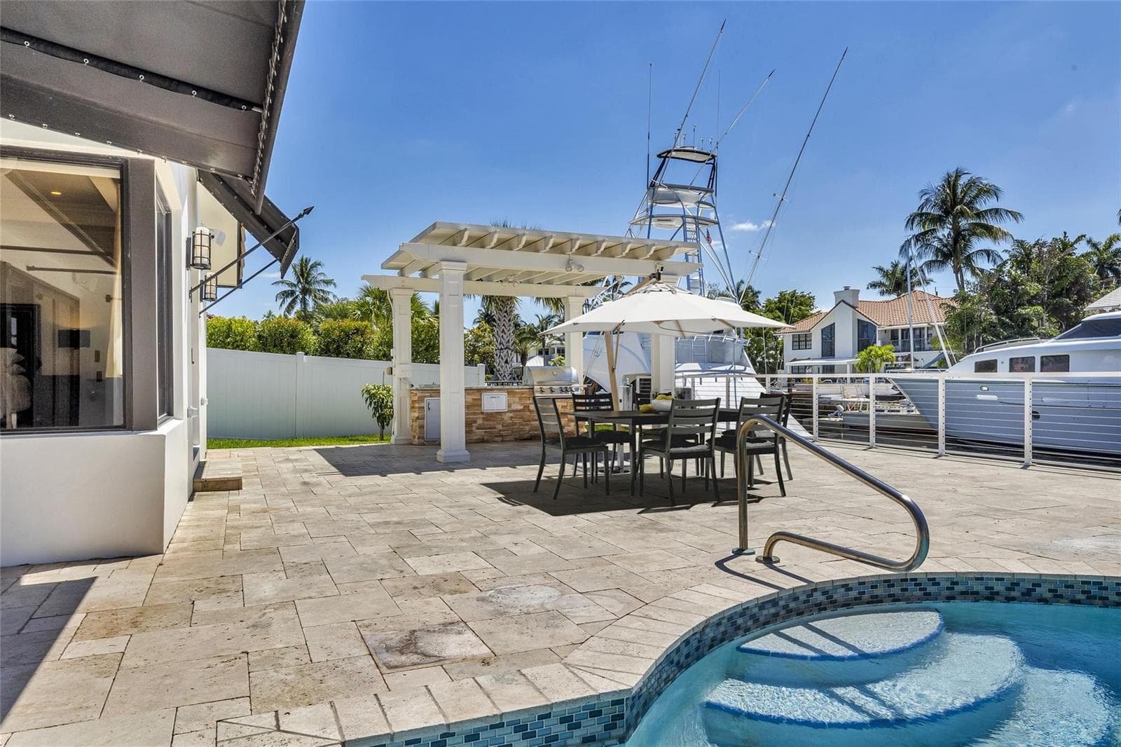 633 4th Key Dr