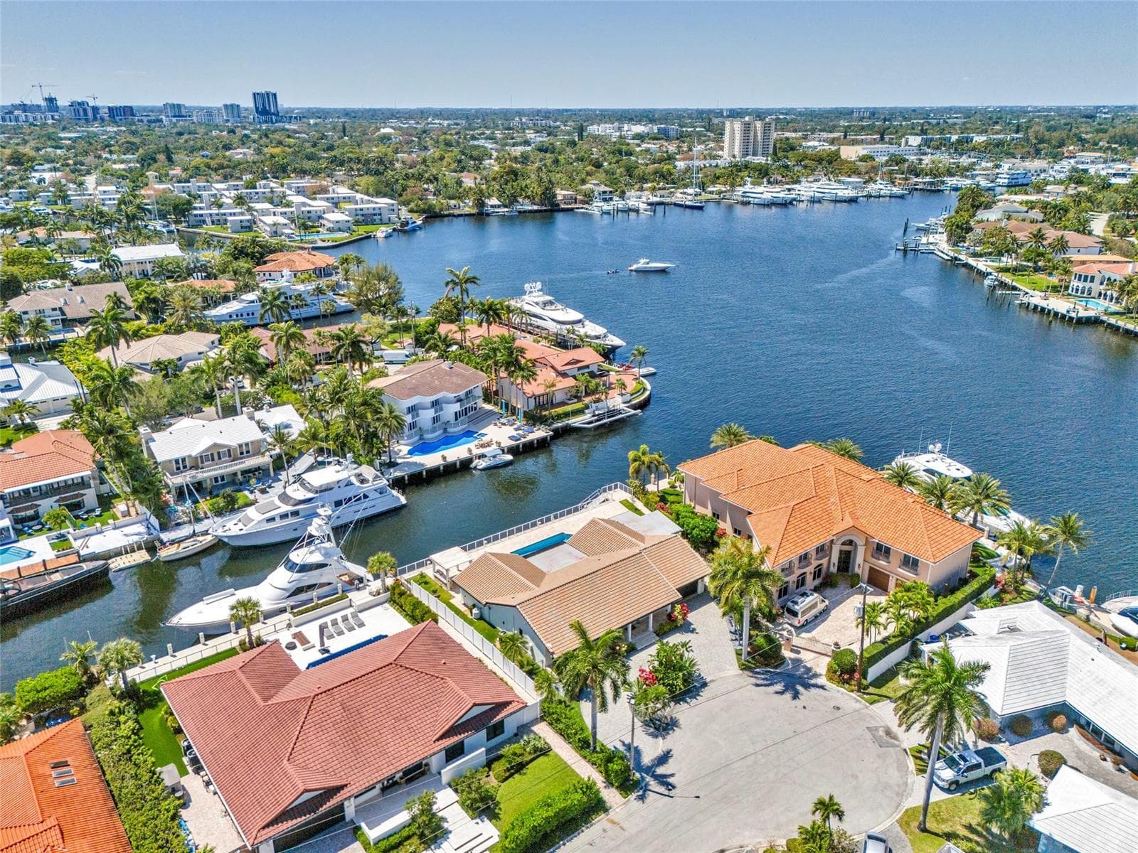 633 4th Key Dr