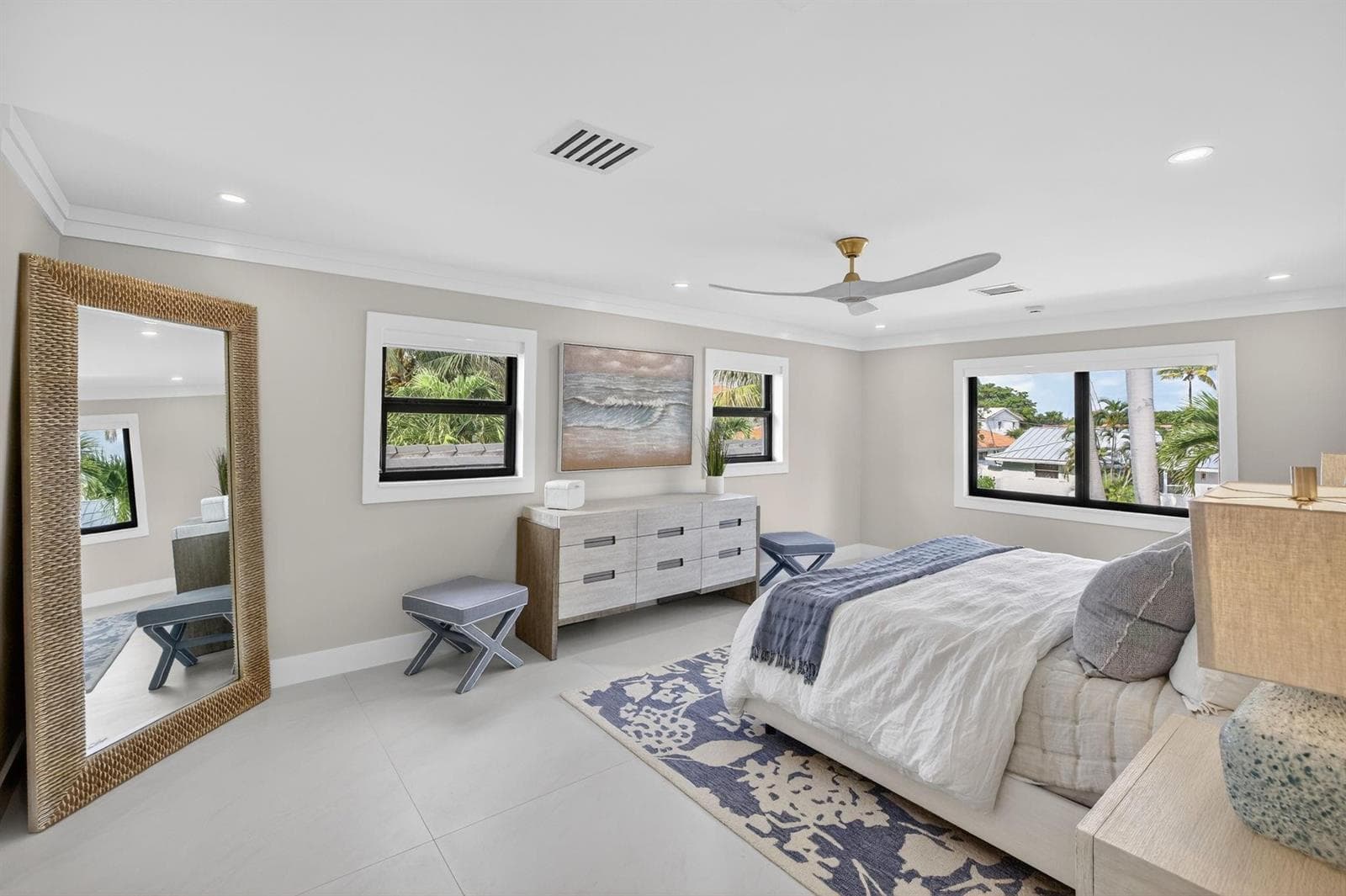 3316 NE 37th St