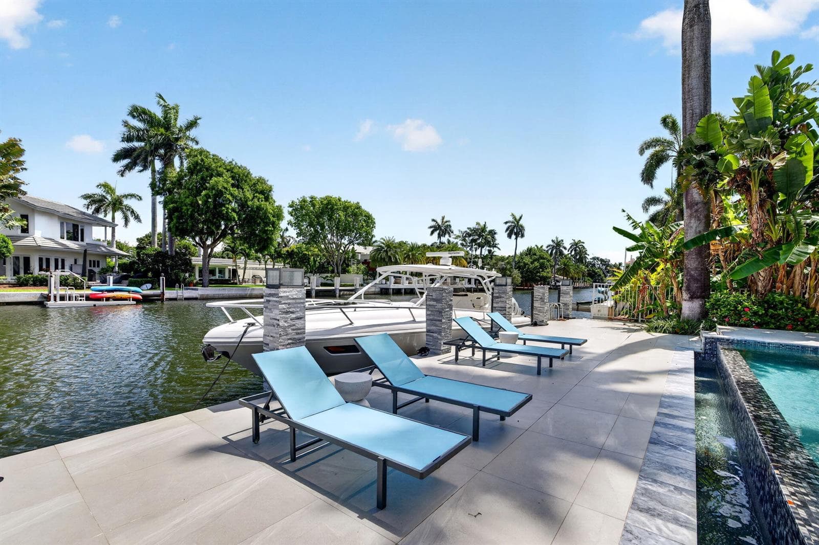 39 Pelican Dr