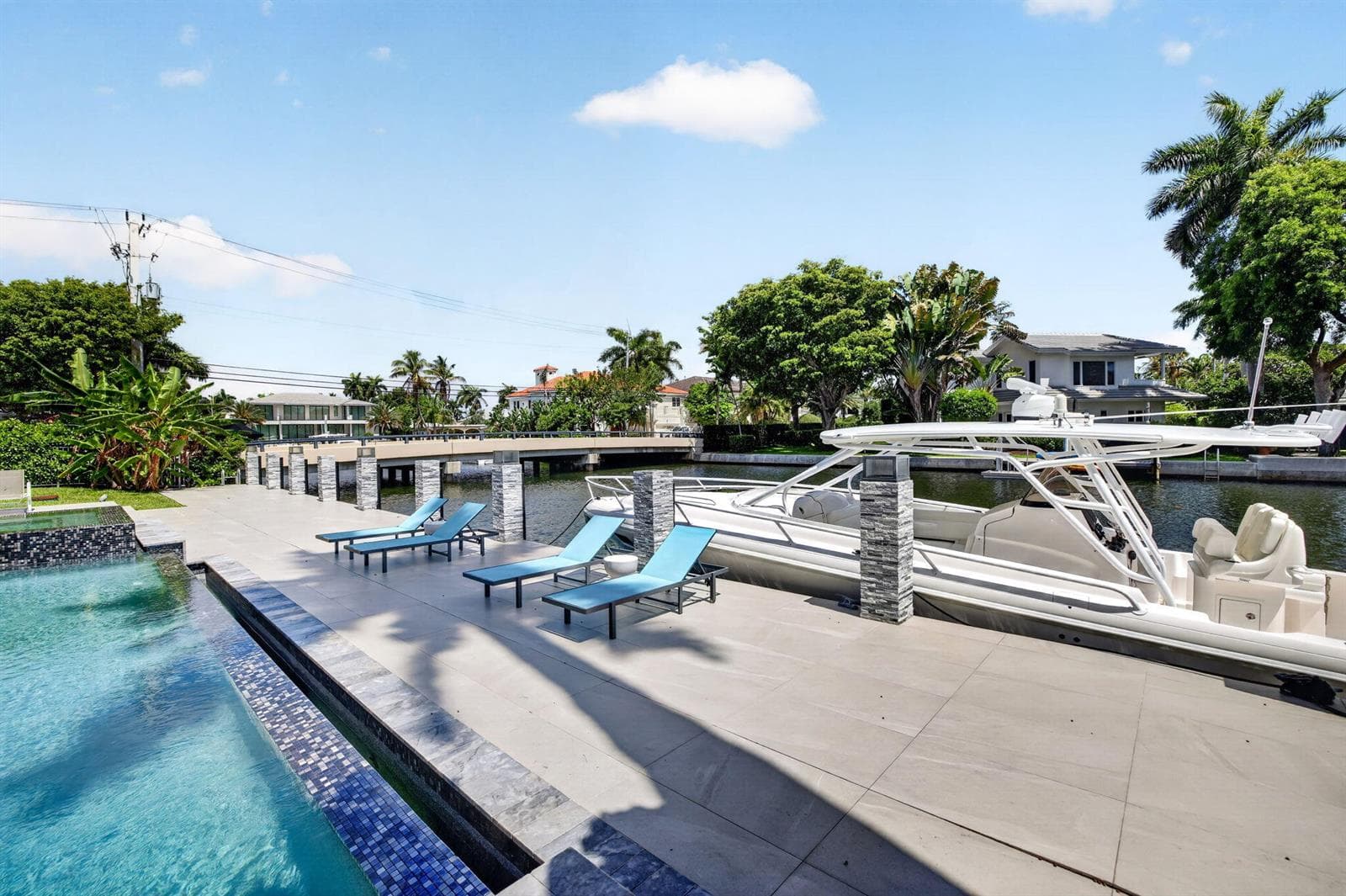 39 Pelican Dr