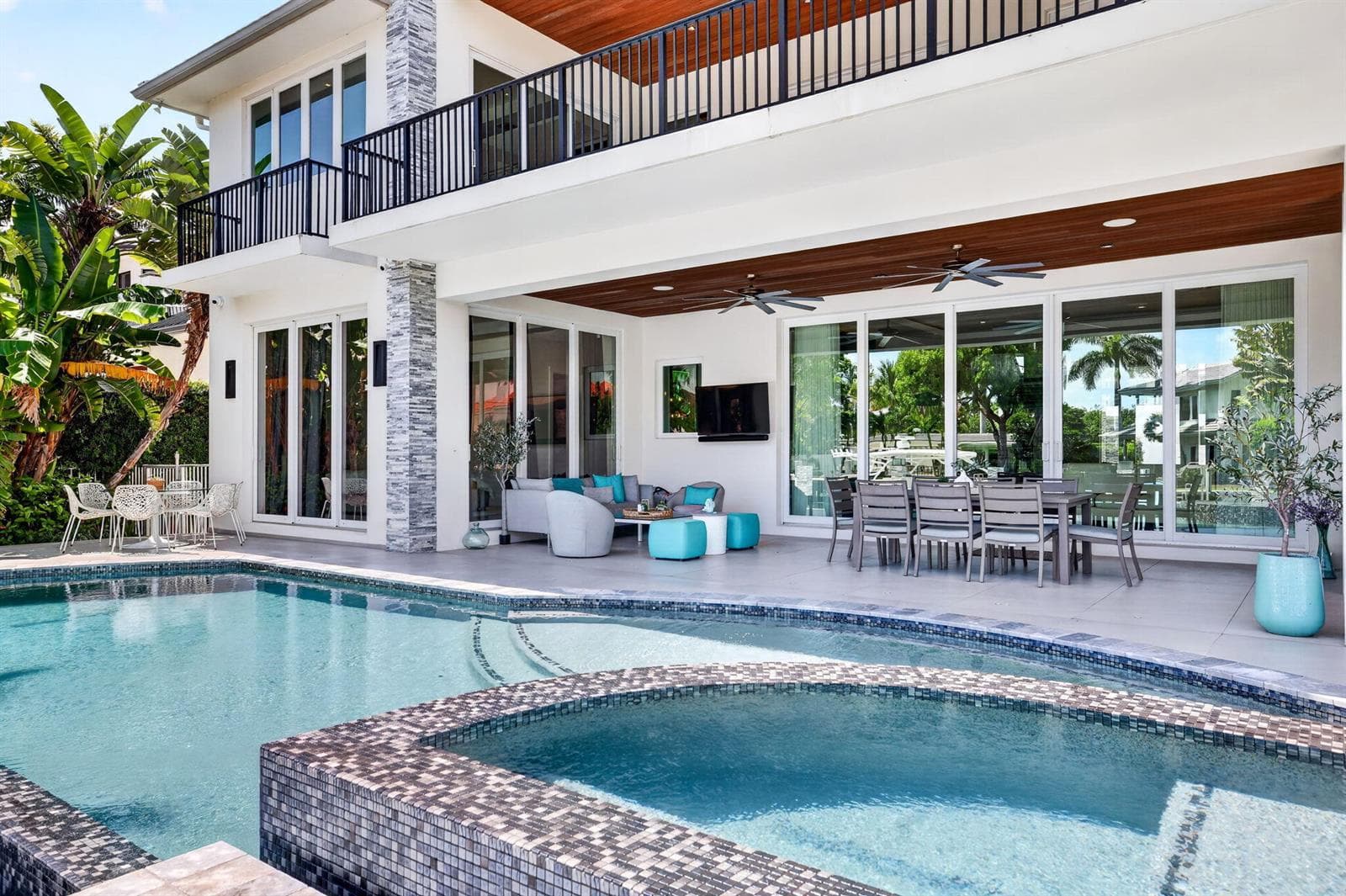 39 Pelican Dr