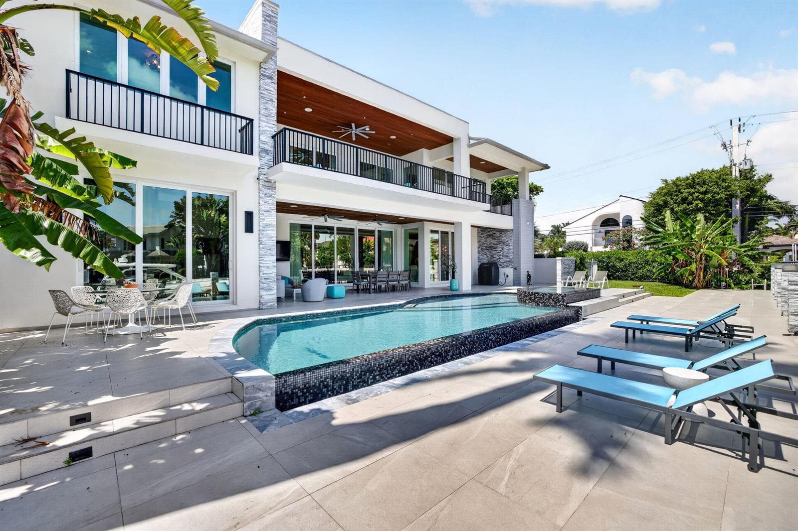 39 Pelican Dr