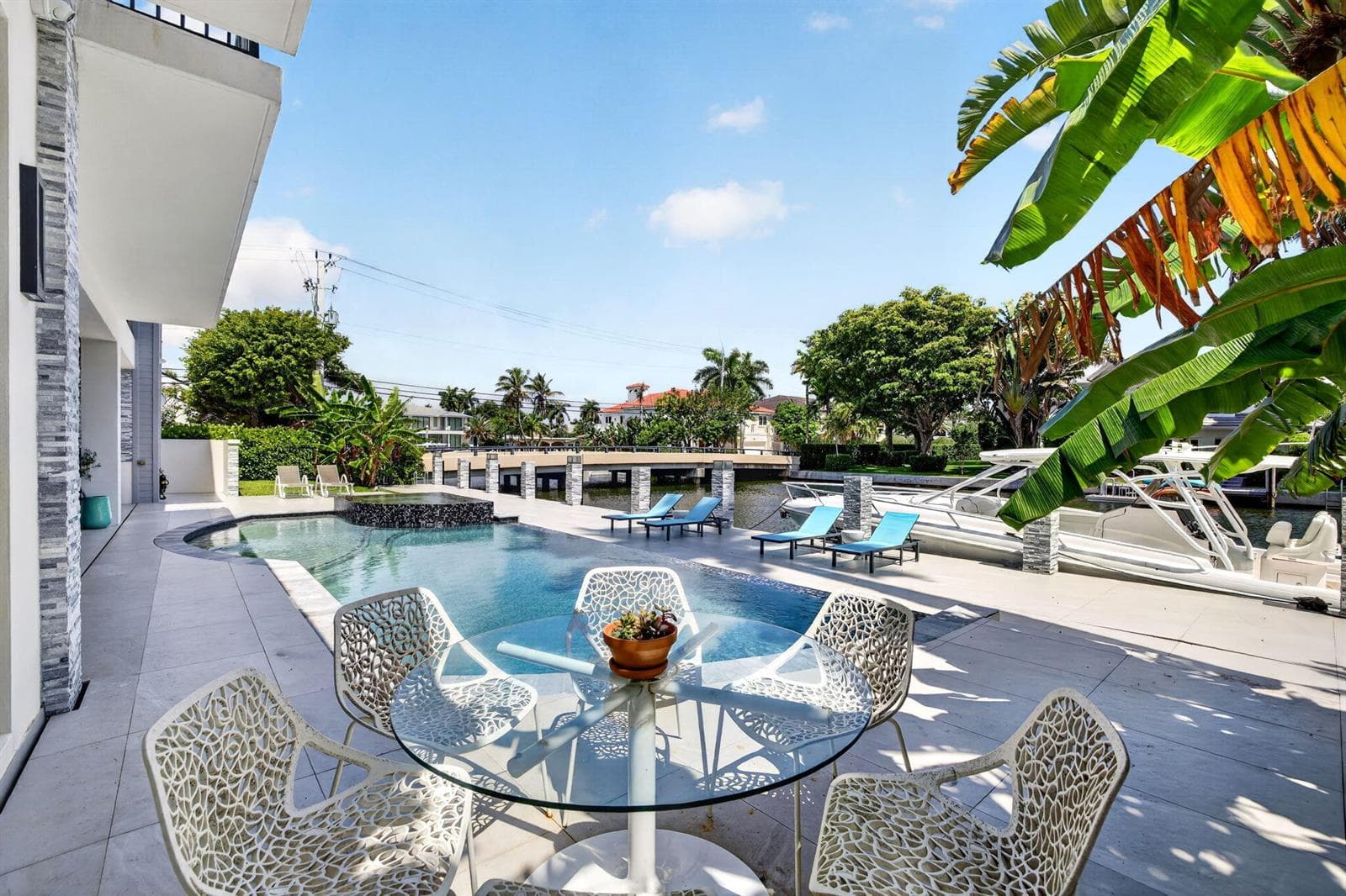 39 Pelican Dr
