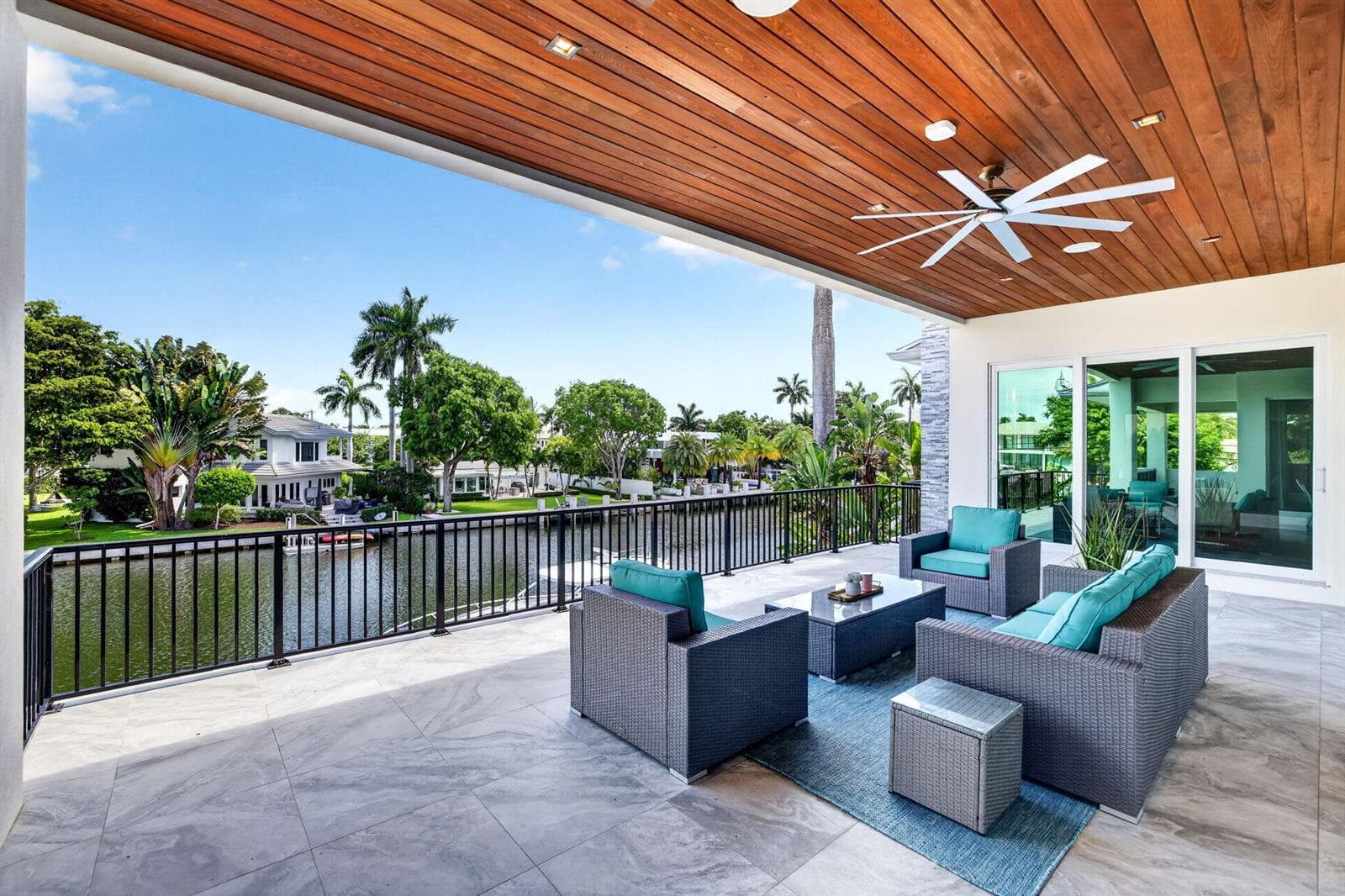 39 Pelican Dr