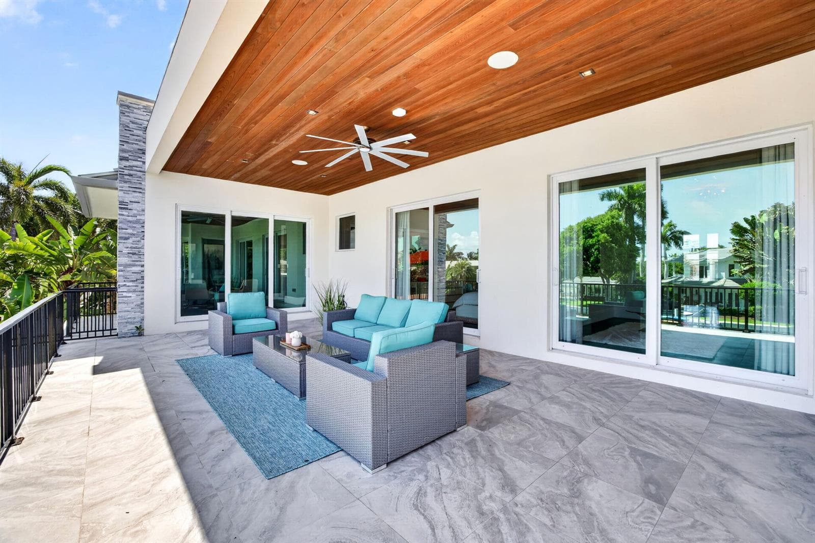 39 Pelican Dr
