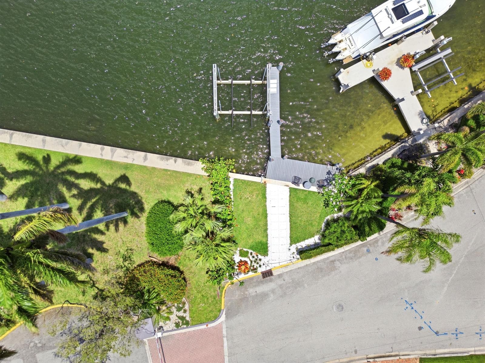 325 SE 26th Ave