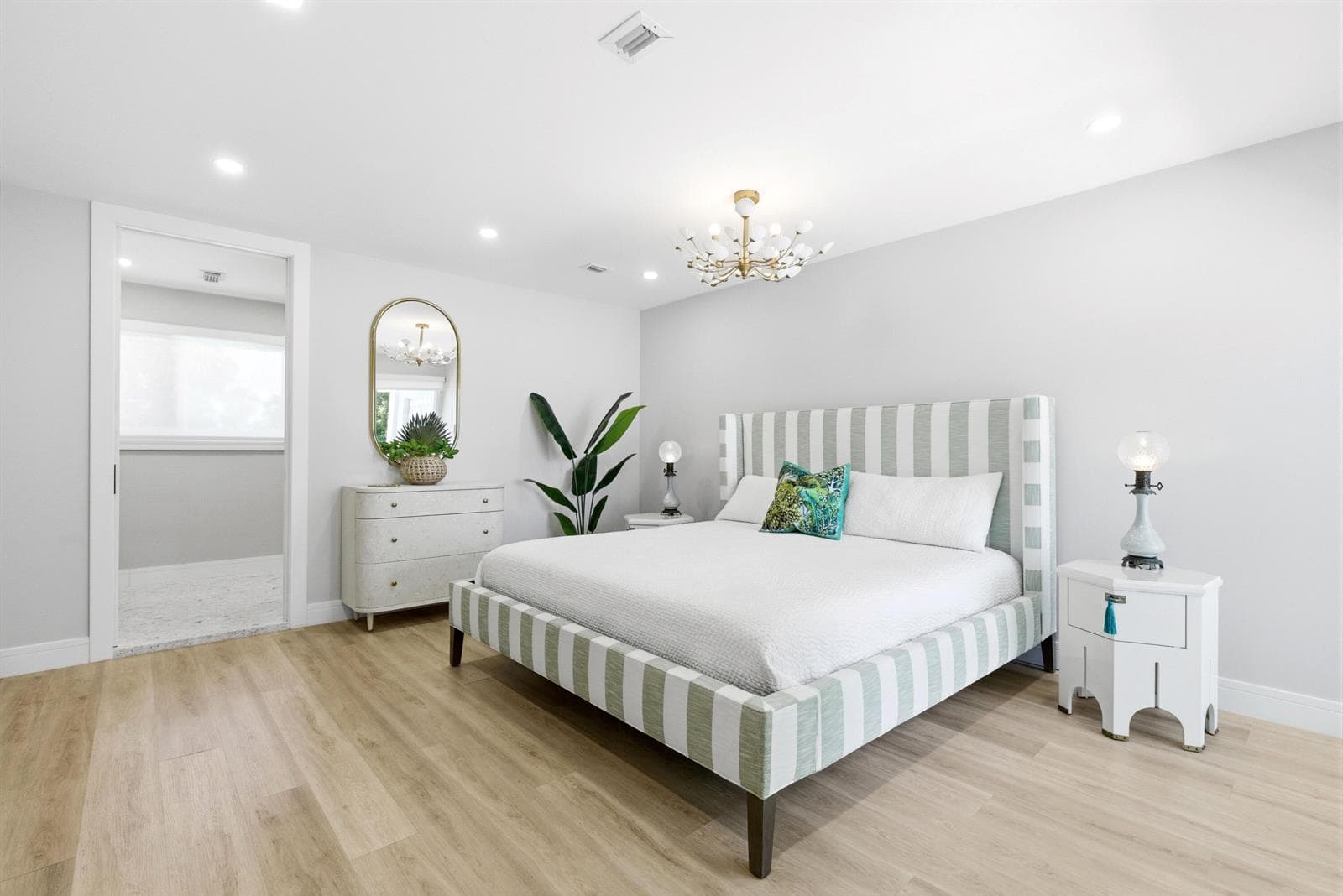 325 SE 26th Ave