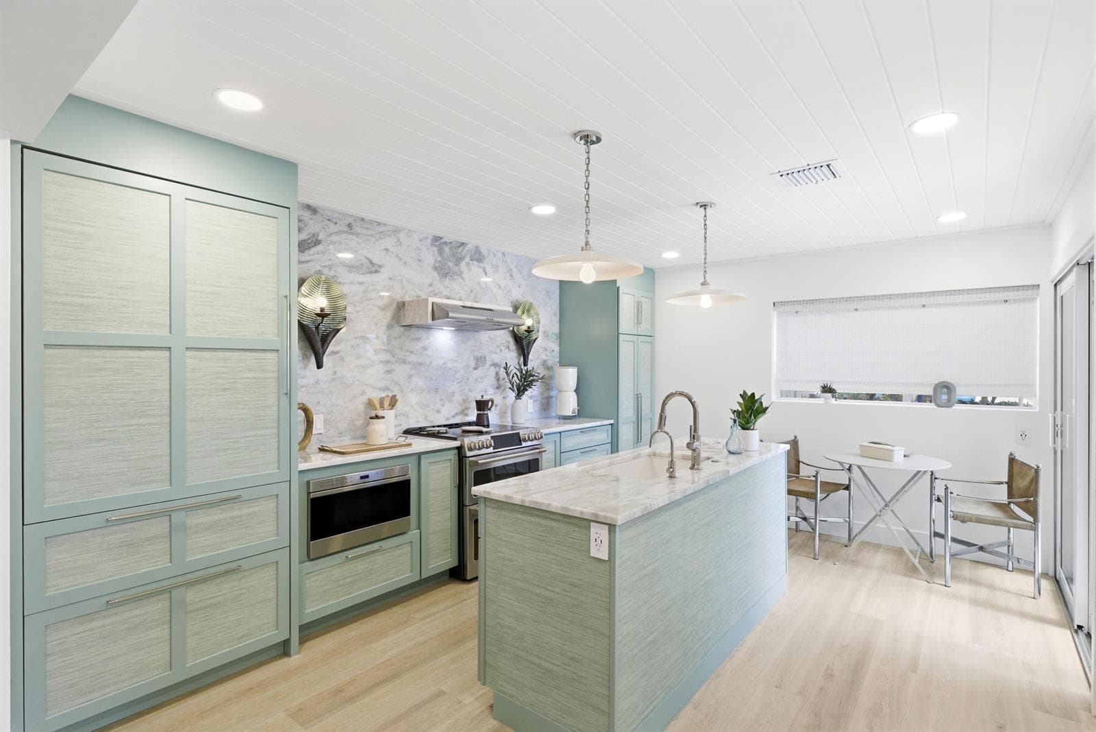 325 SE 26th Ave