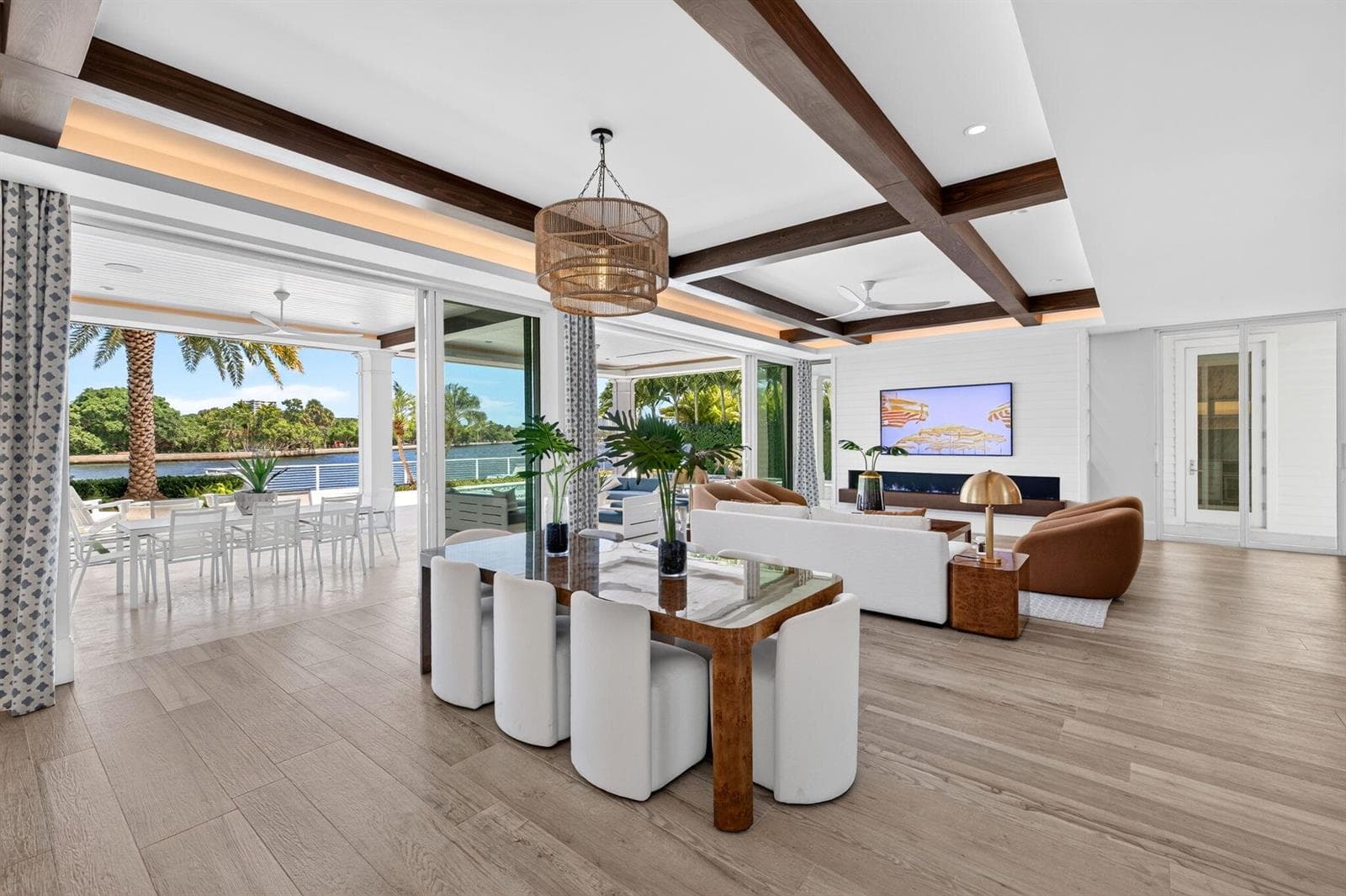 1900 Intracoastal Dr