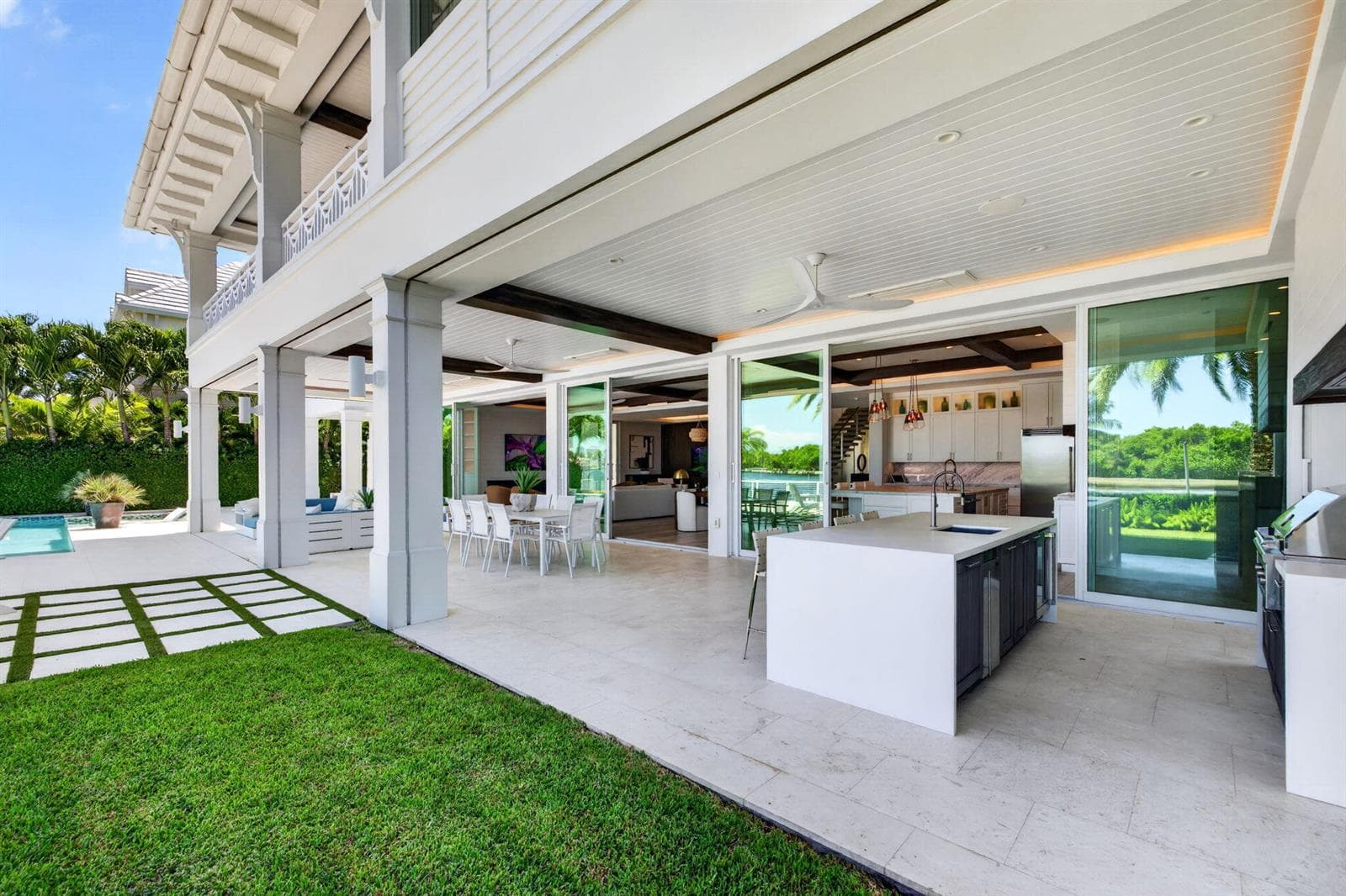 1900 Intracoastal Dr