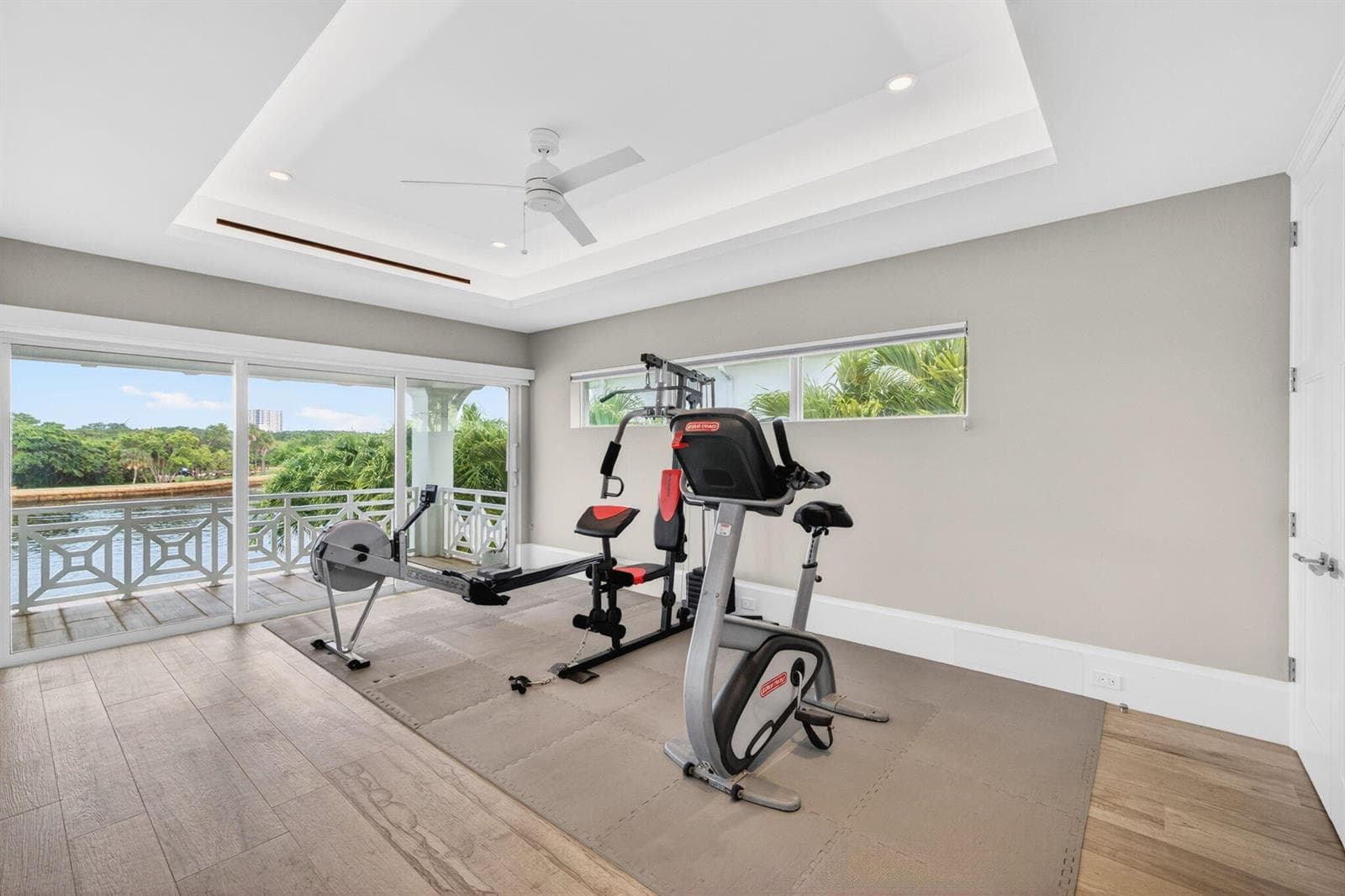 1900 Intracoastal Dr