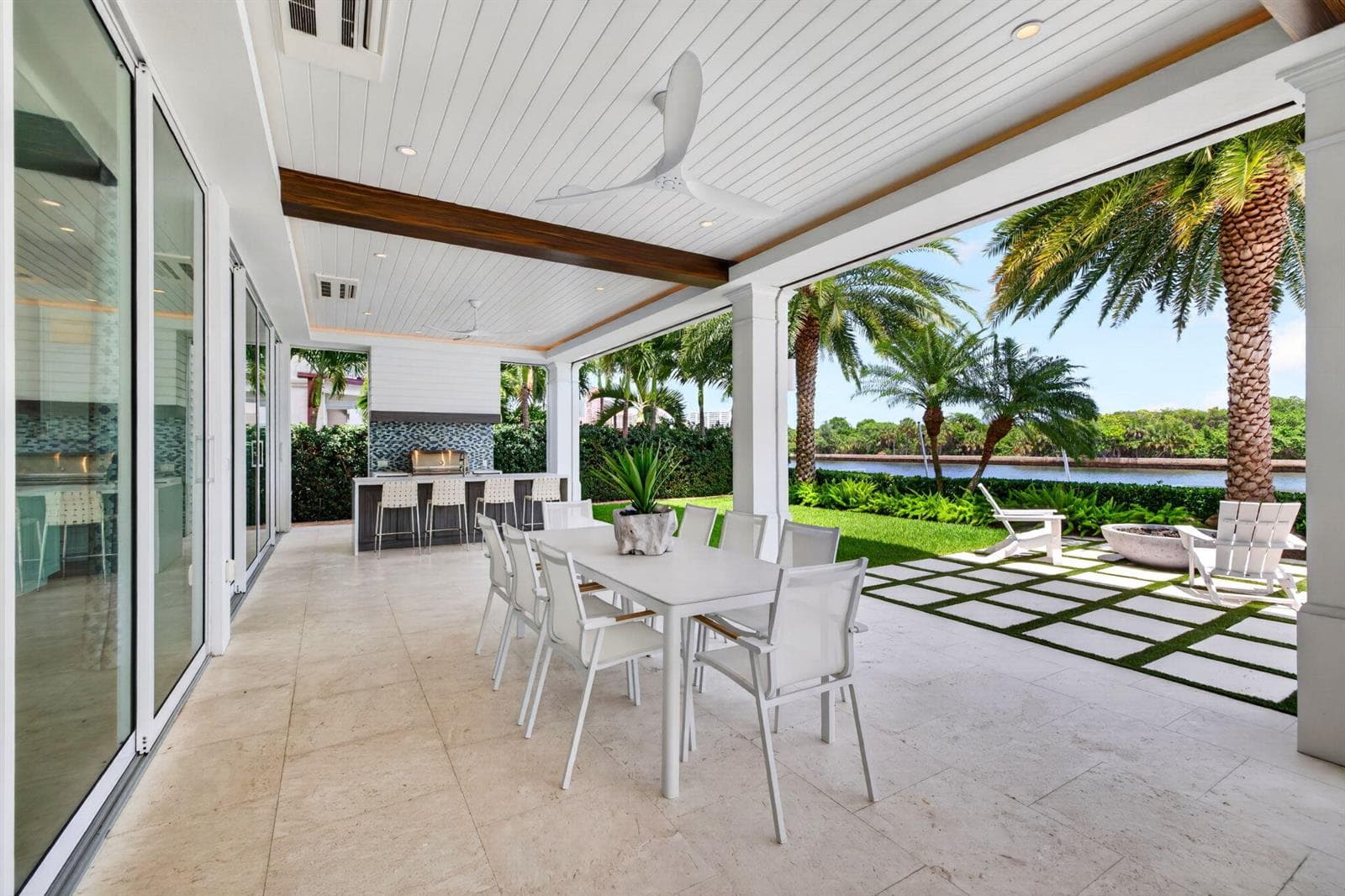 1900 Intracoastal Dr