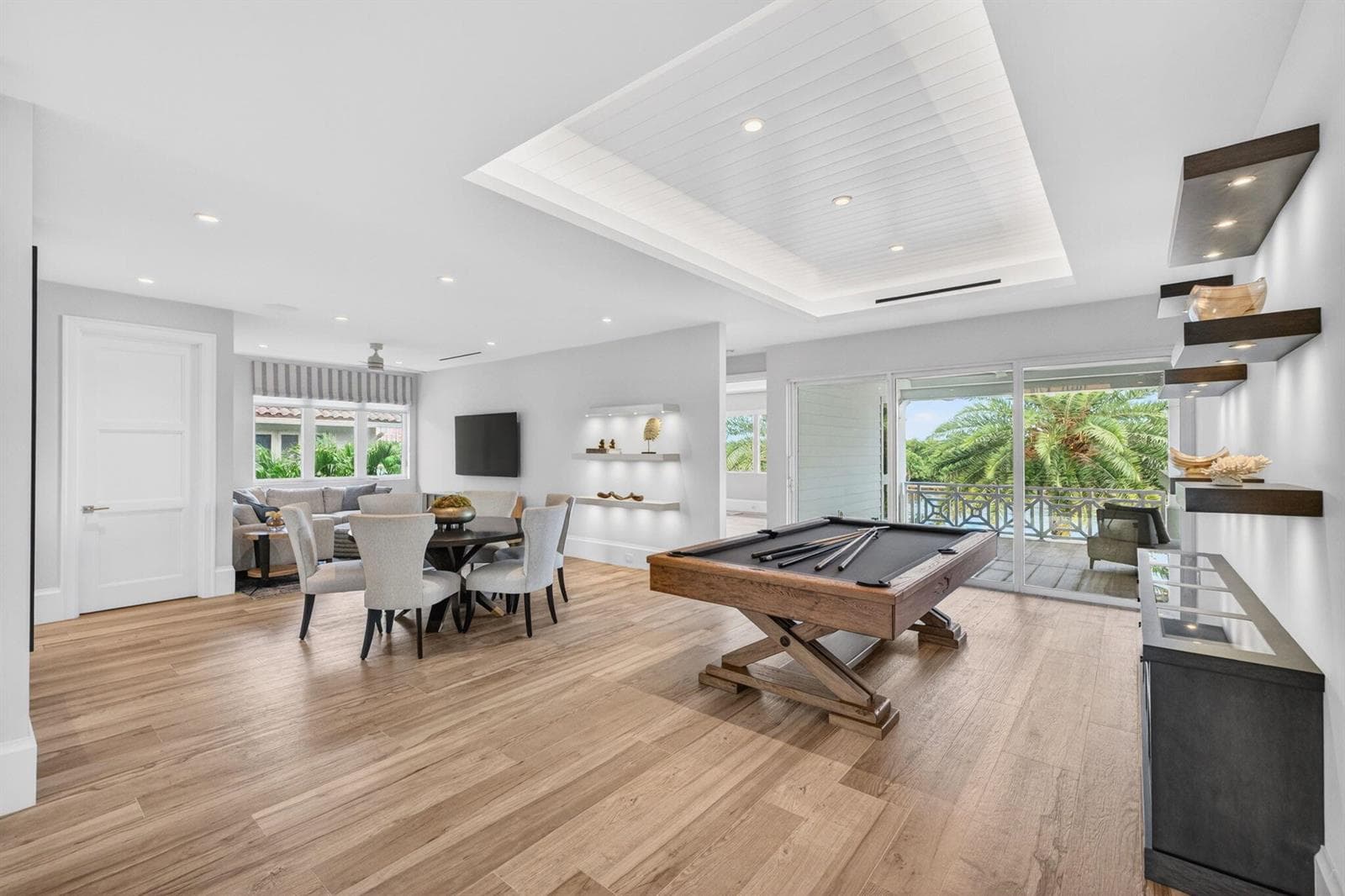 1900 Intracoastal Dr