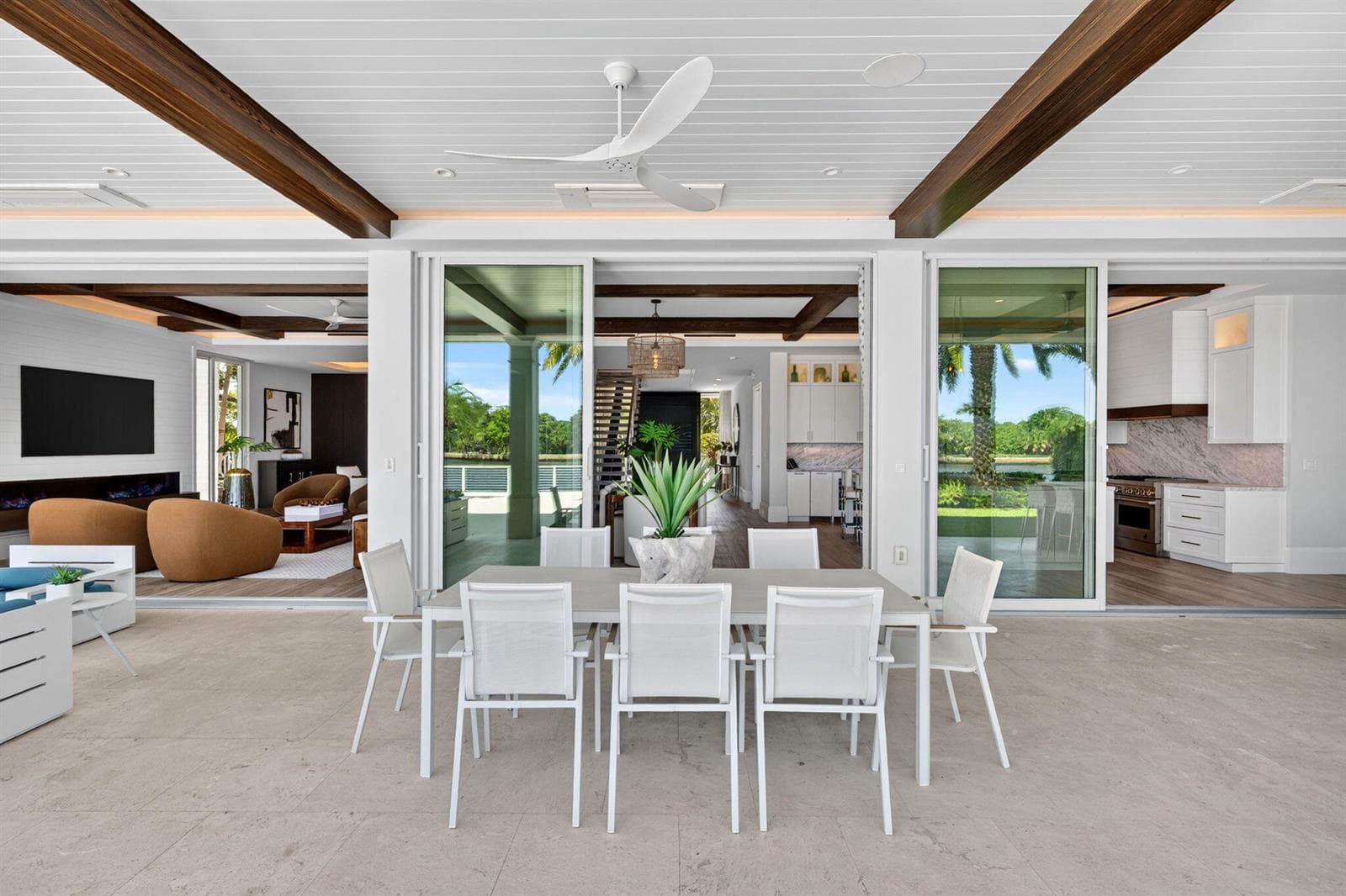 1900 Intracoastal Dr