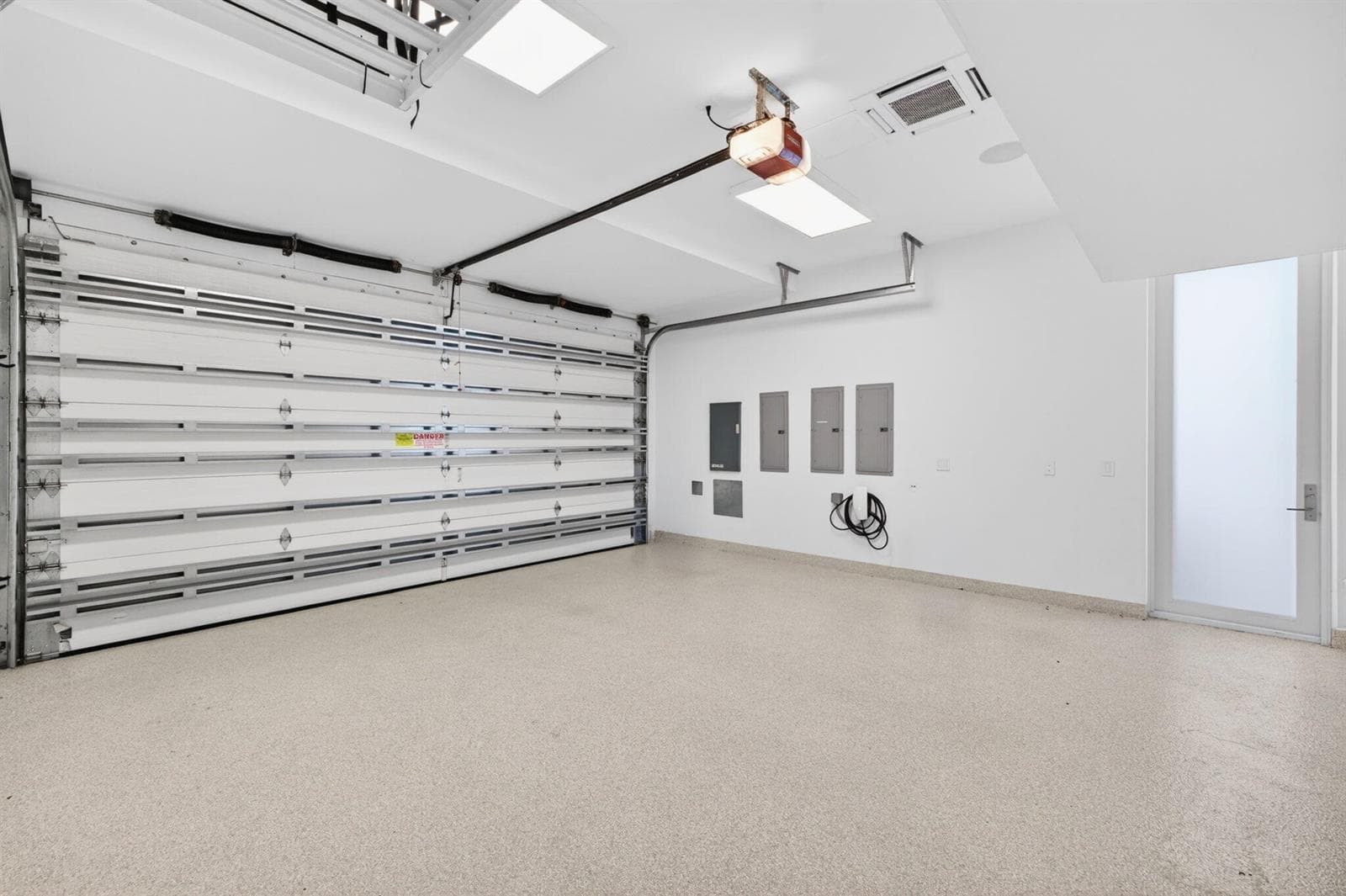 1900 Intracoastal Dr