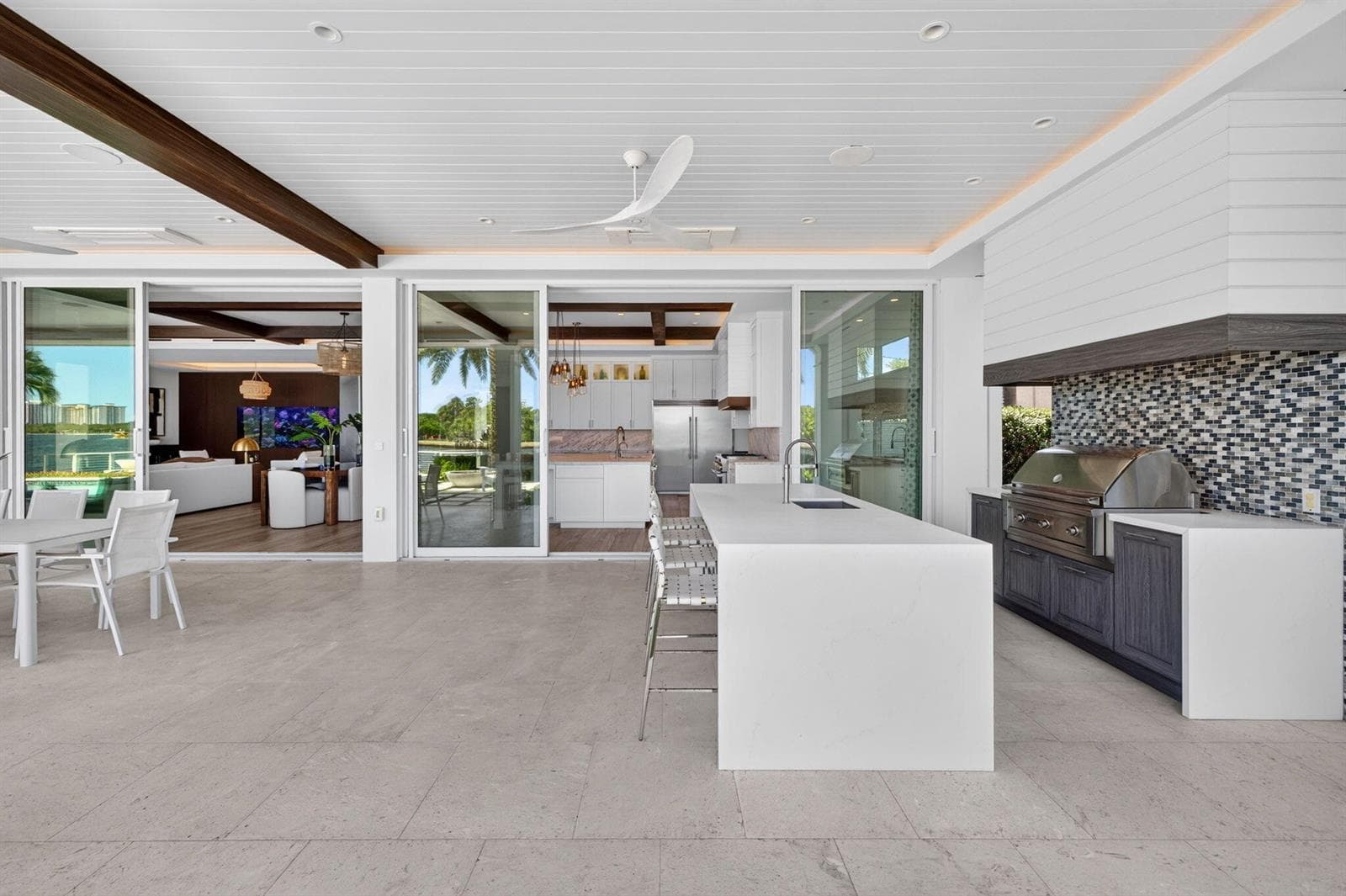 1900 Intracoastal Dr