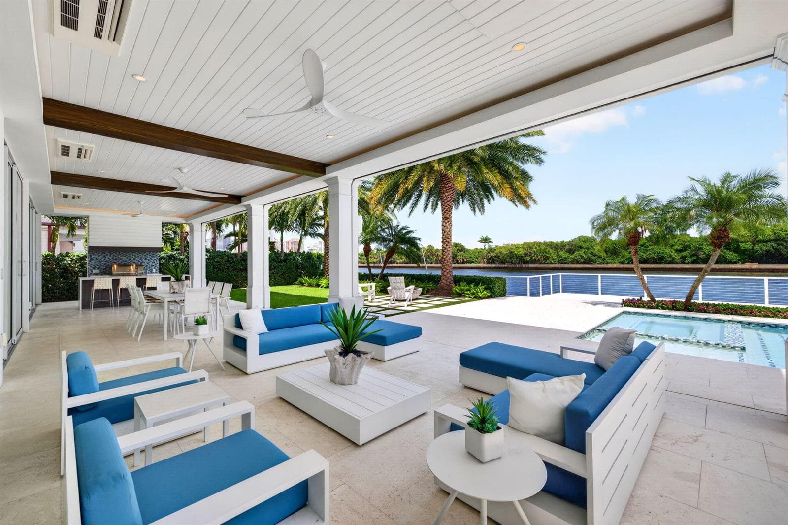 1900 Intracoastal Dr