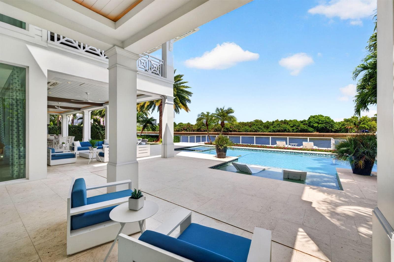 1900 Intracoastal Dr