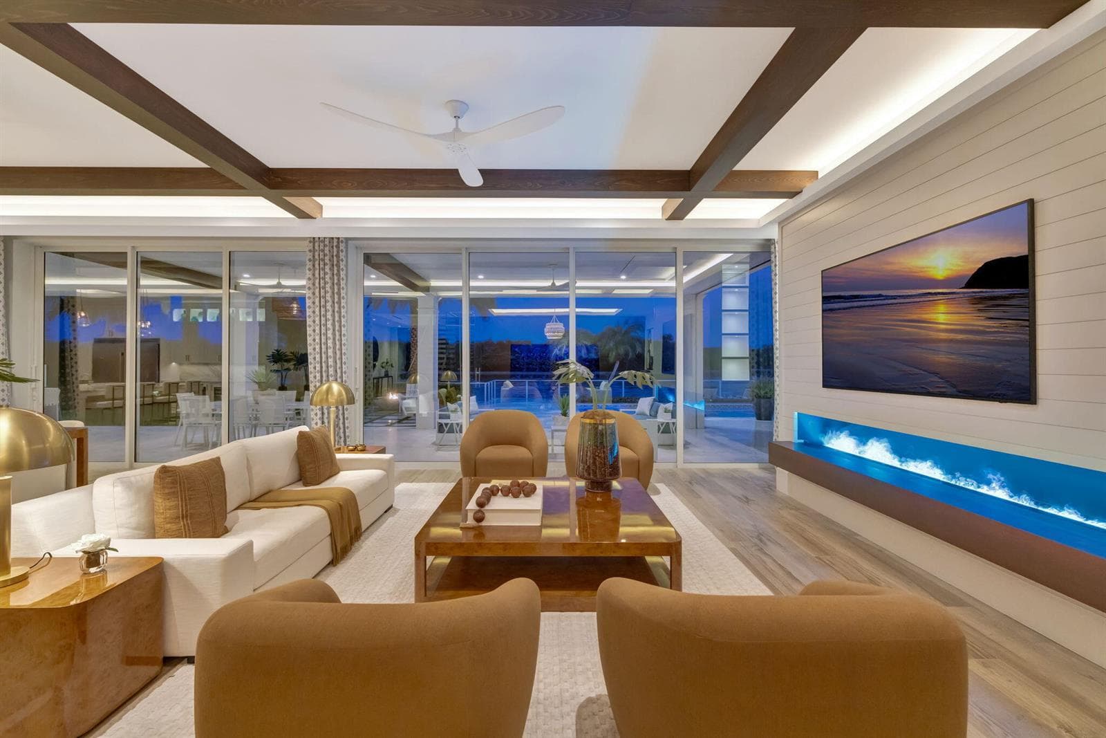 1900 Intracoastal Dr