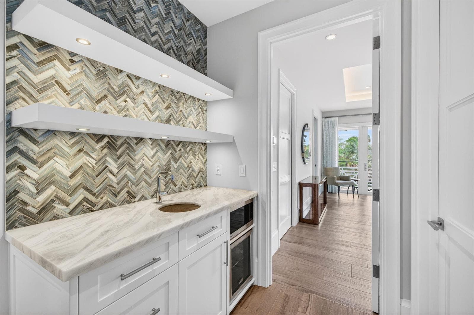 1900 Intracoastal Dr