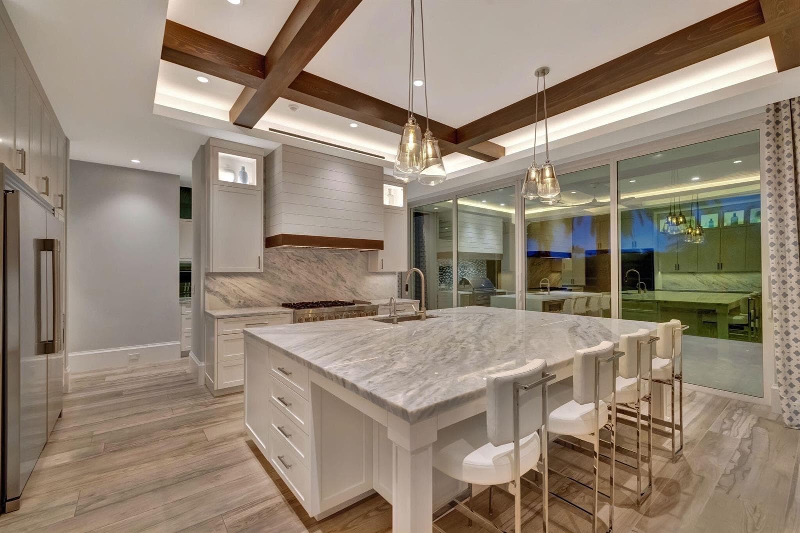 1900 Intracoastal Dr