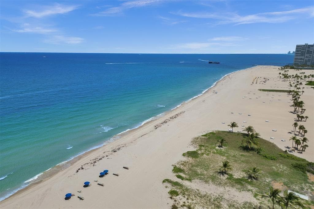 70 Isla Bahia Dr