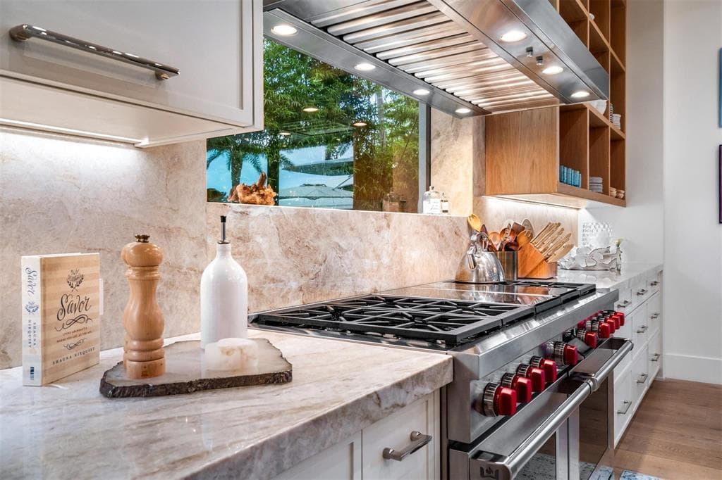 70 Isla Bahia Dr