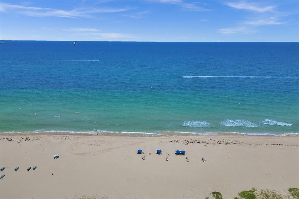 70 Isla Bahia Dr