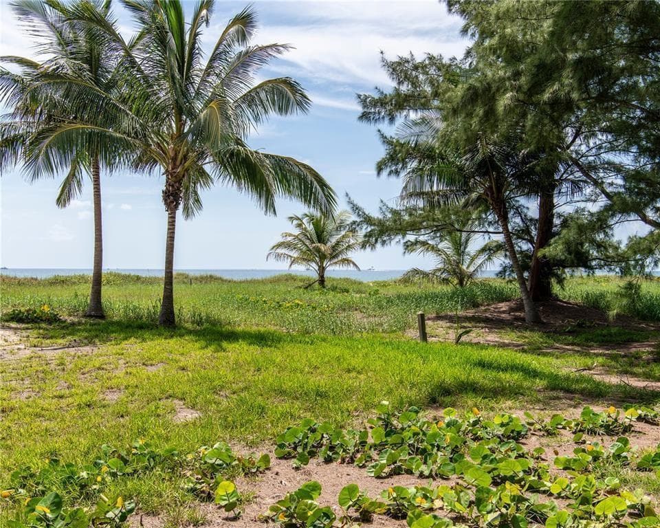 70 Isla Bahia Dr