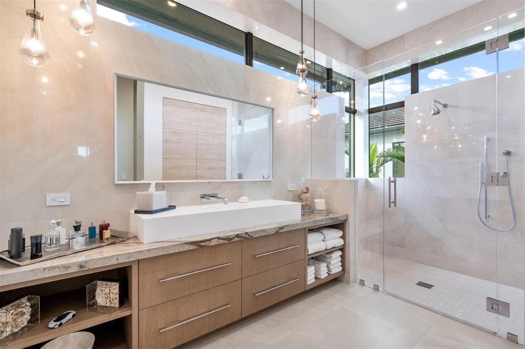 70 Isla Bahia Dr