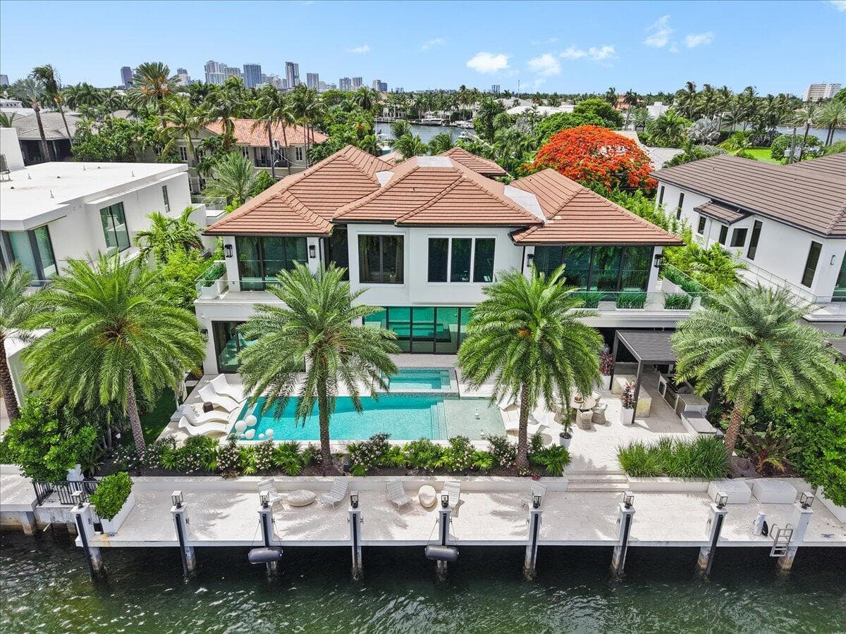 70 Isla Bahia Dr