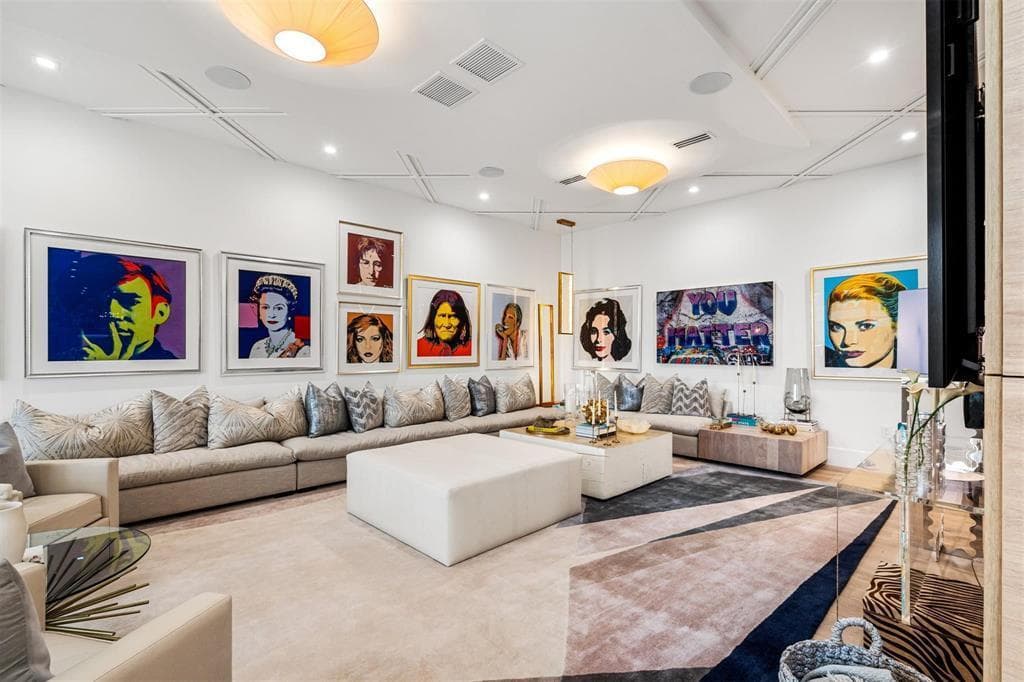 70 Isla Bahia Dr