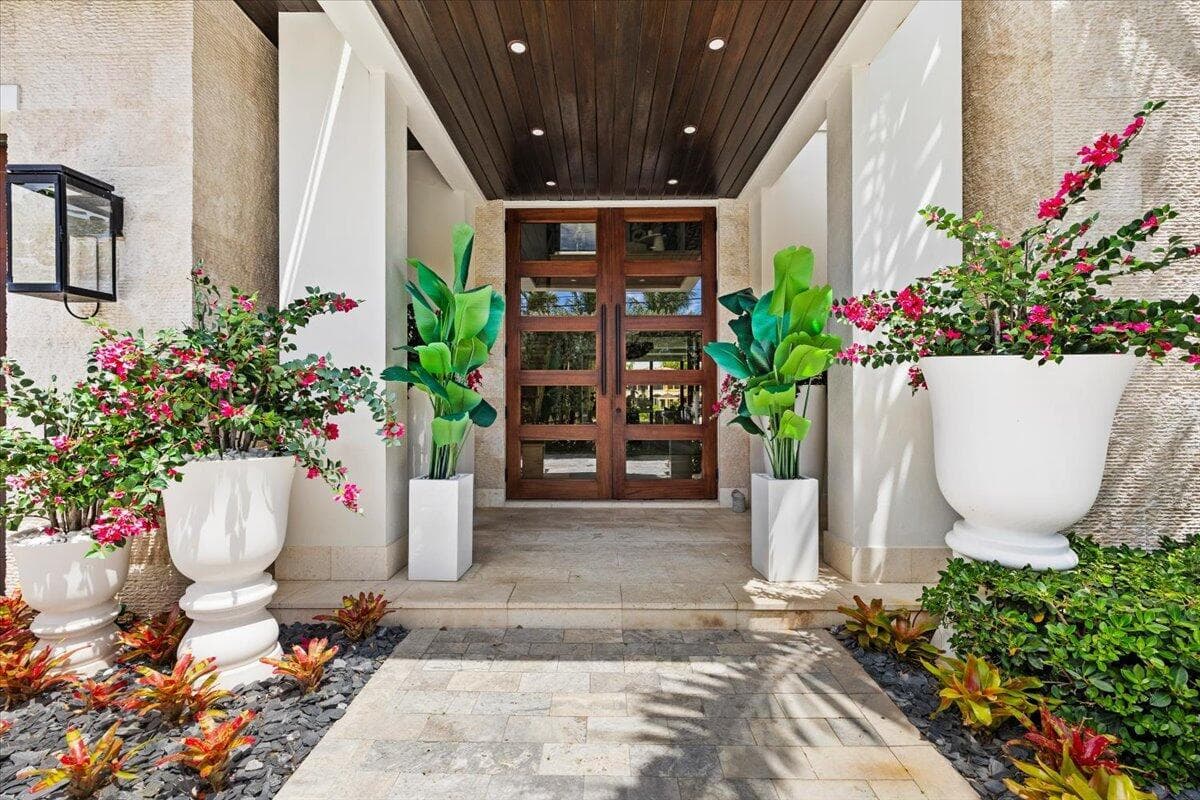 70 Isla Bahia Dr