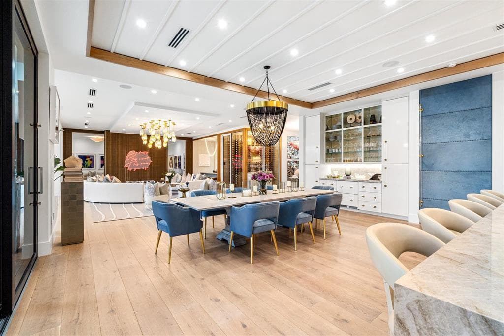 70 Isla Bahia Dr